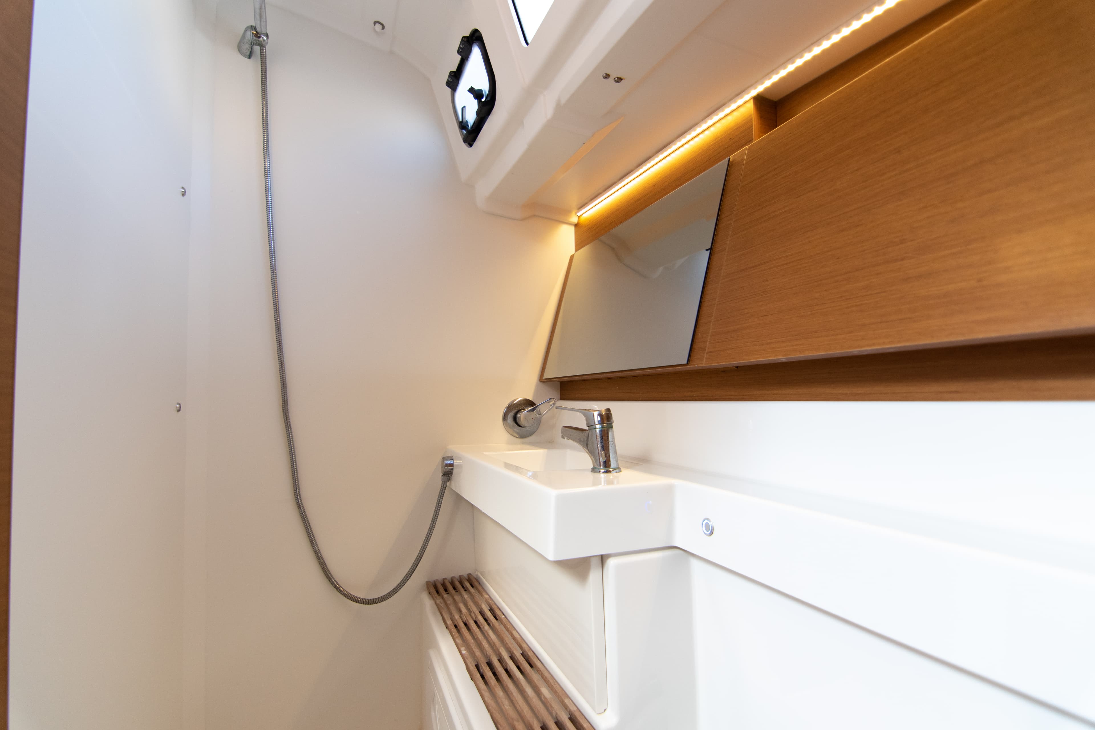 Sun Odyssey 490 - photo 6