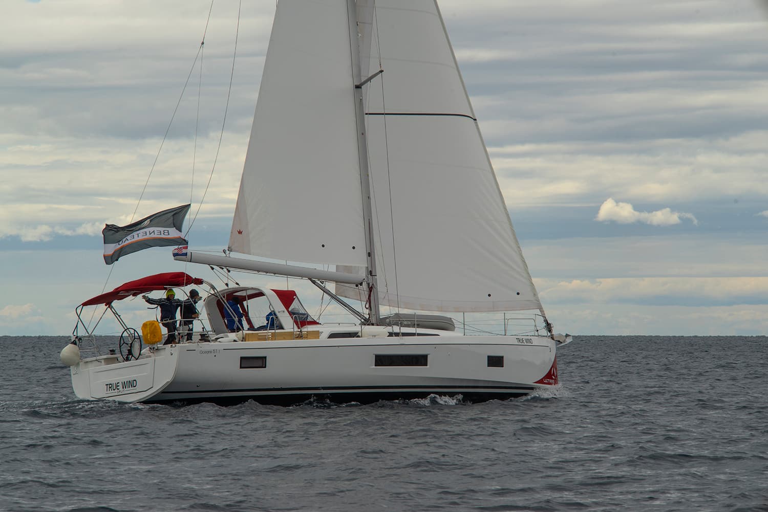 Oceanis 51.1 - photo 6