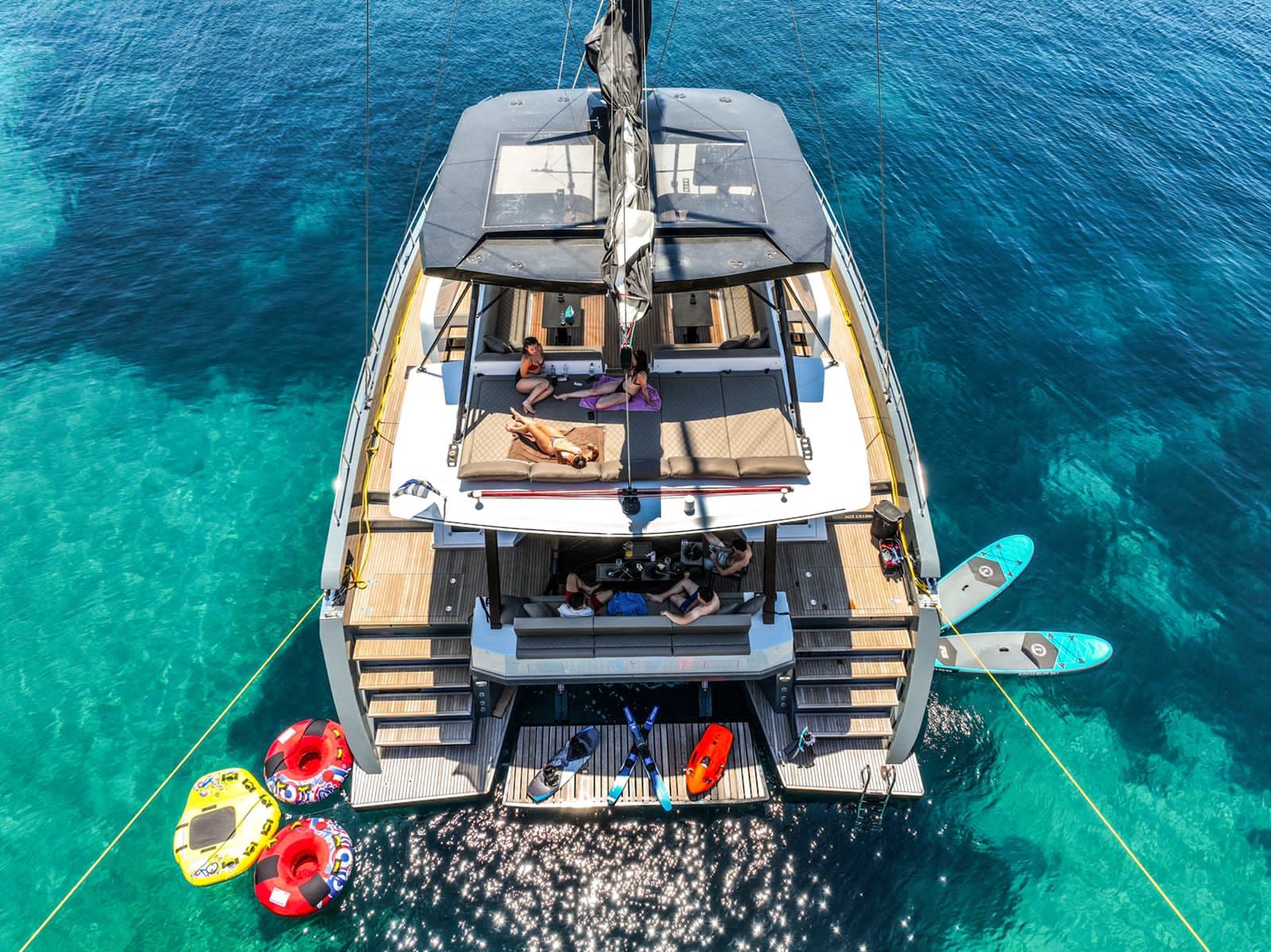 Moon Yacht 60 - photo 6