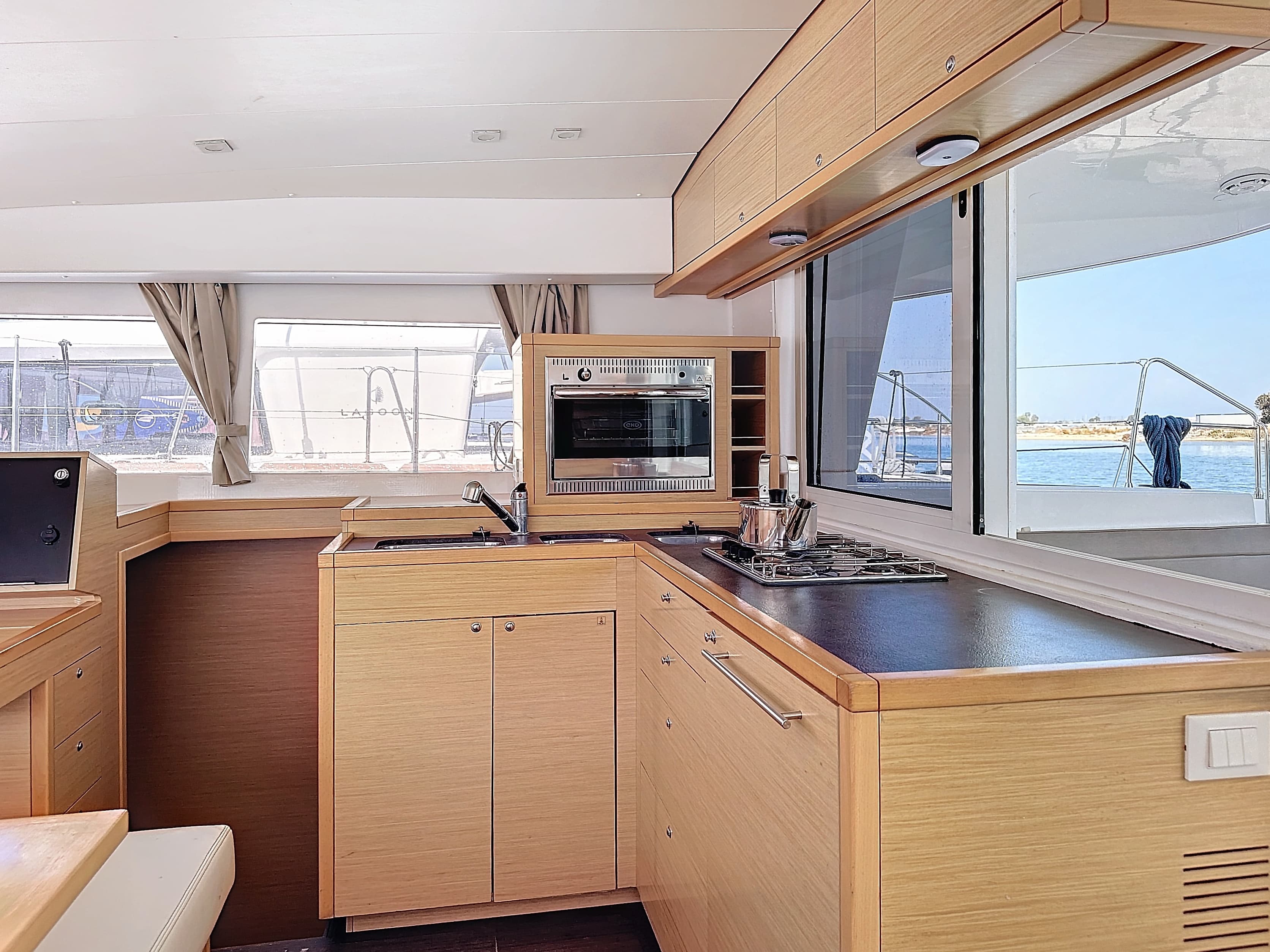 Lagoon 400 S2 - photo 17