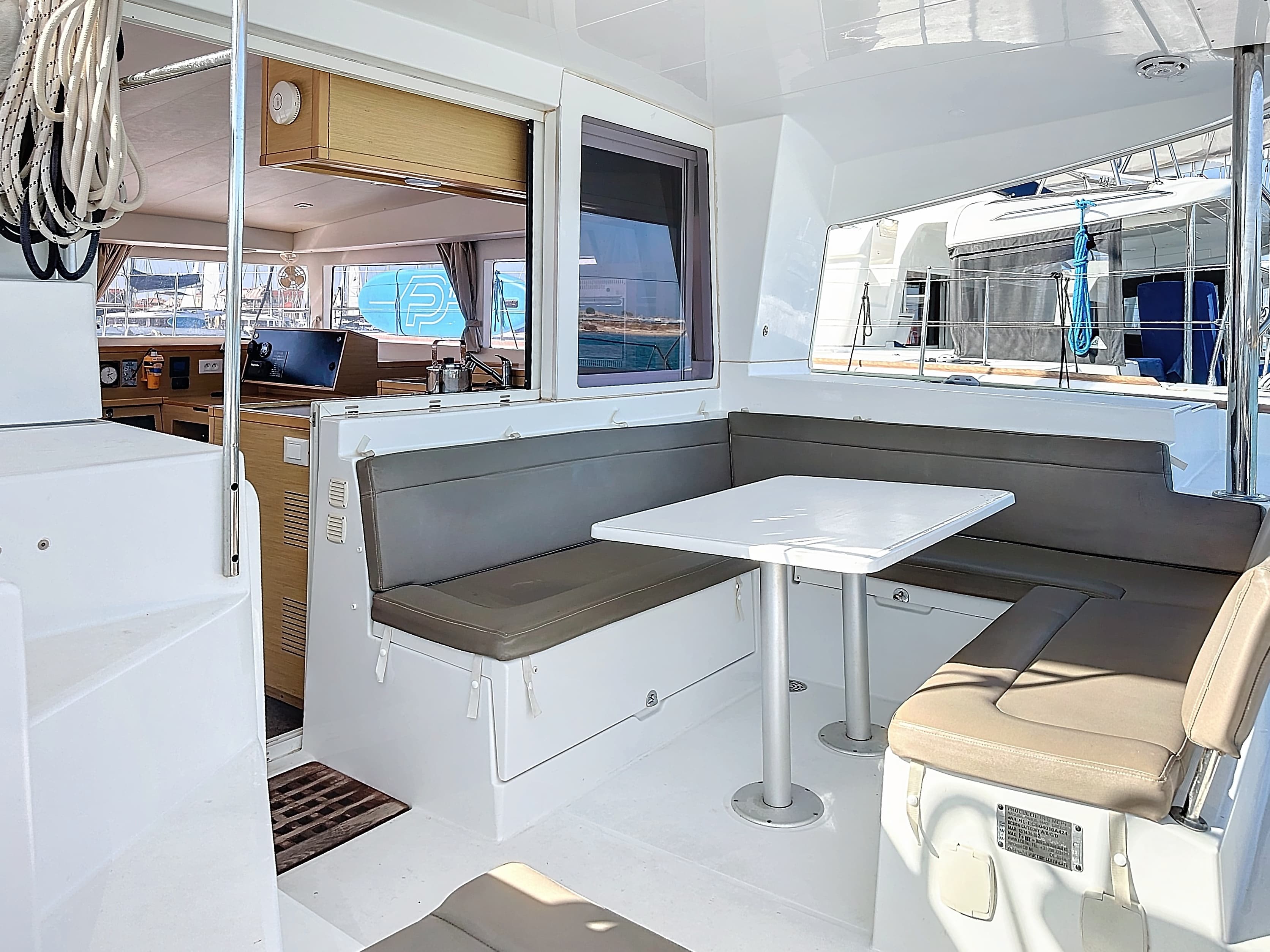 Lagoon 400 S2 - photo 8