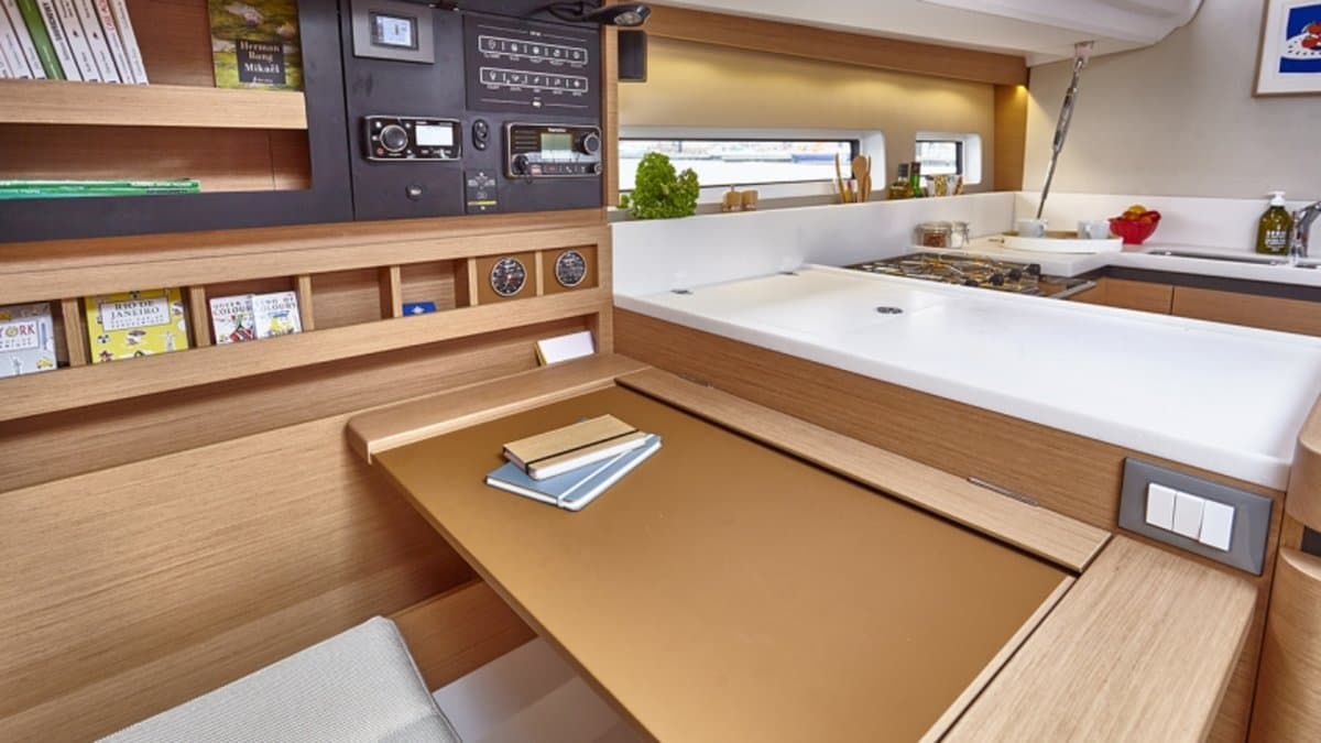 Sun Odyssey 440 - photo 5