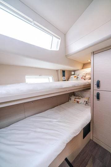 Jeanneau 65 - photo 10