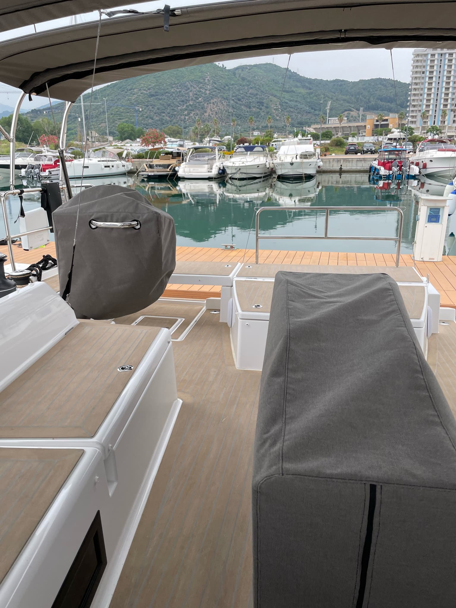 Dufour 470 - photo 6