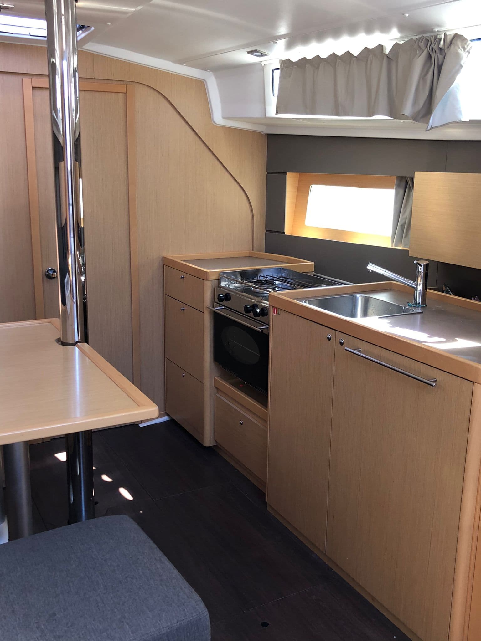 Oceanis 38 - photo 7