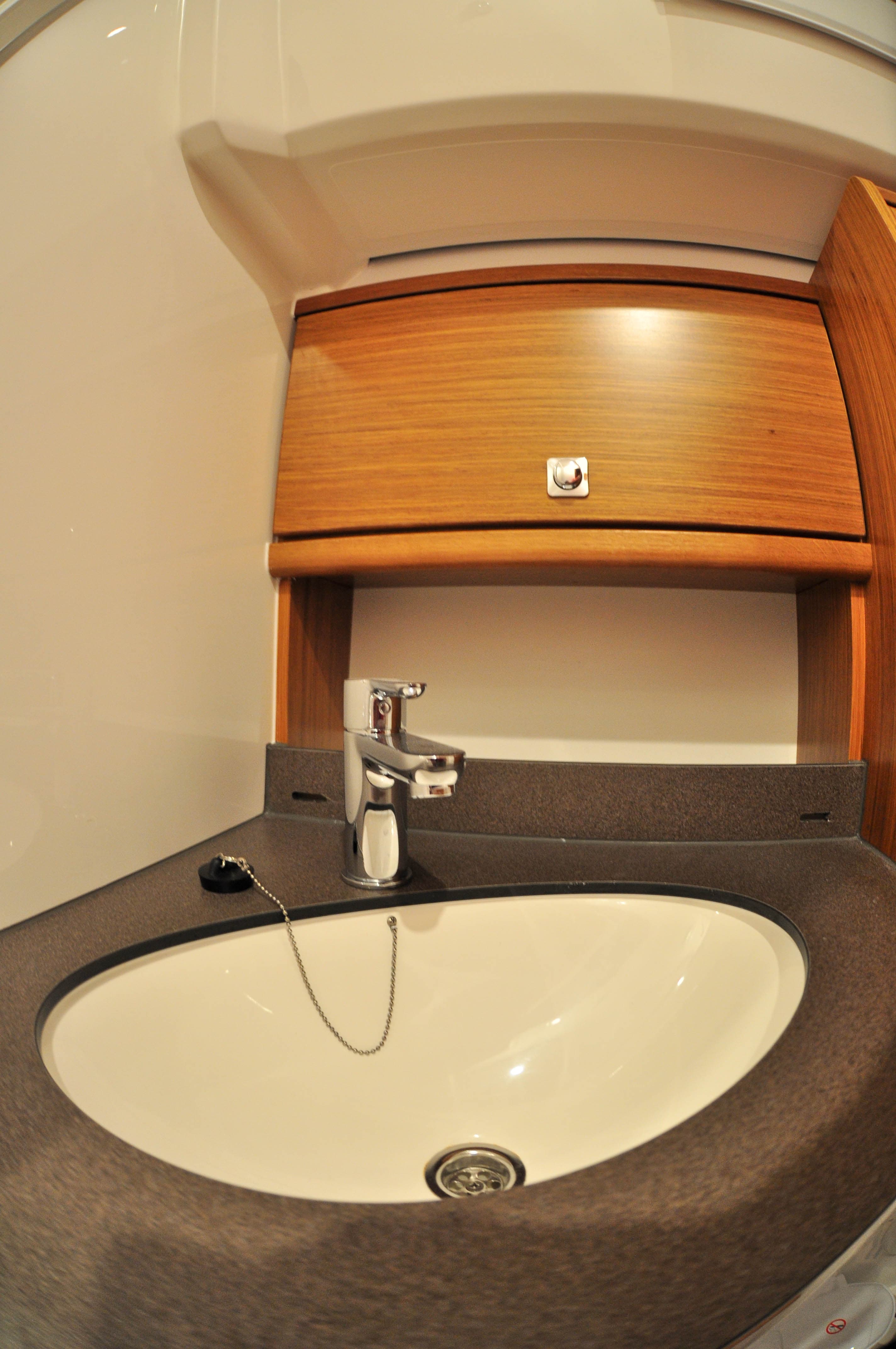 Bavaria 46 Cruiser - photo 8