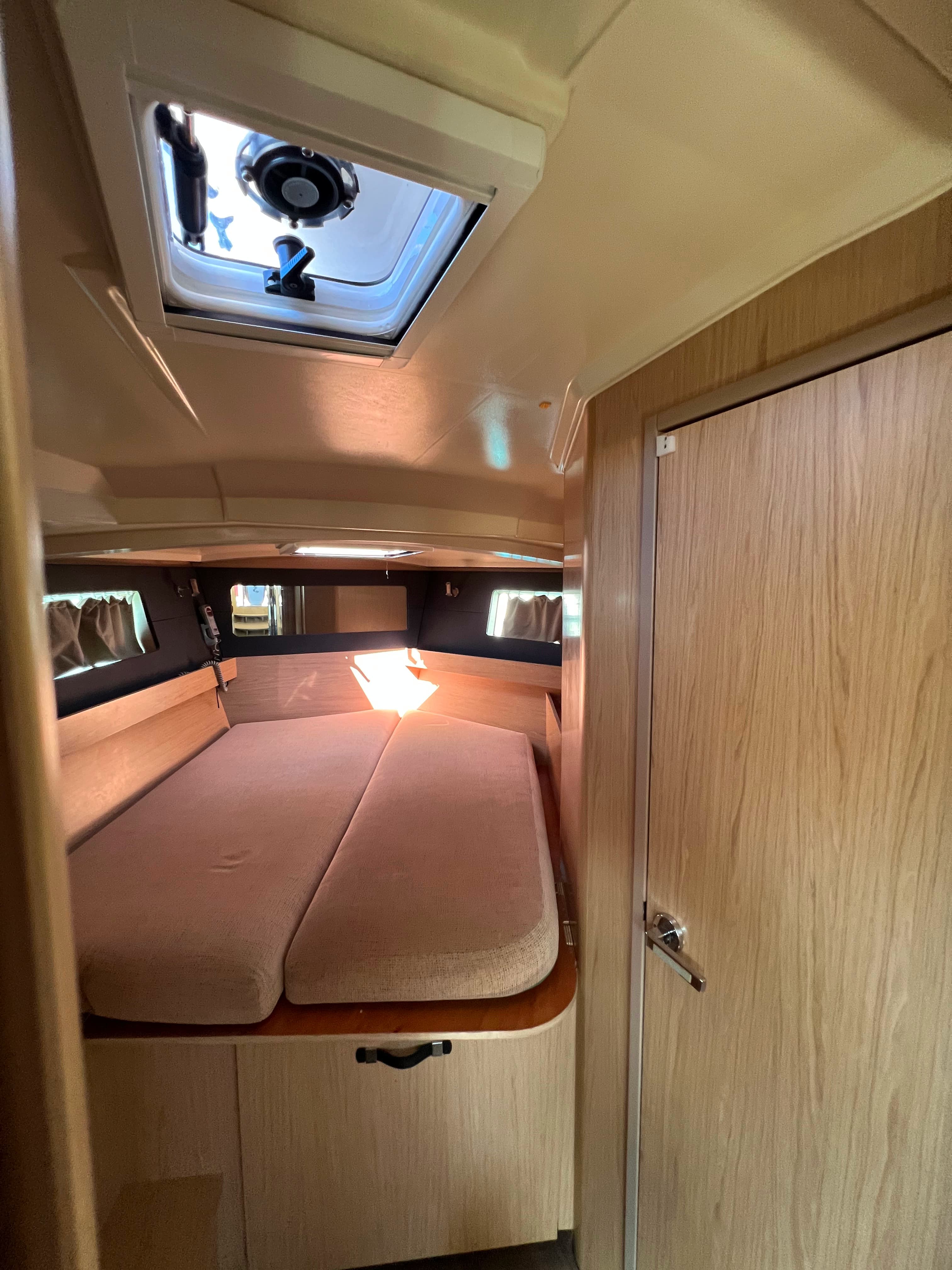 Oceanis 41.1 - photo 6