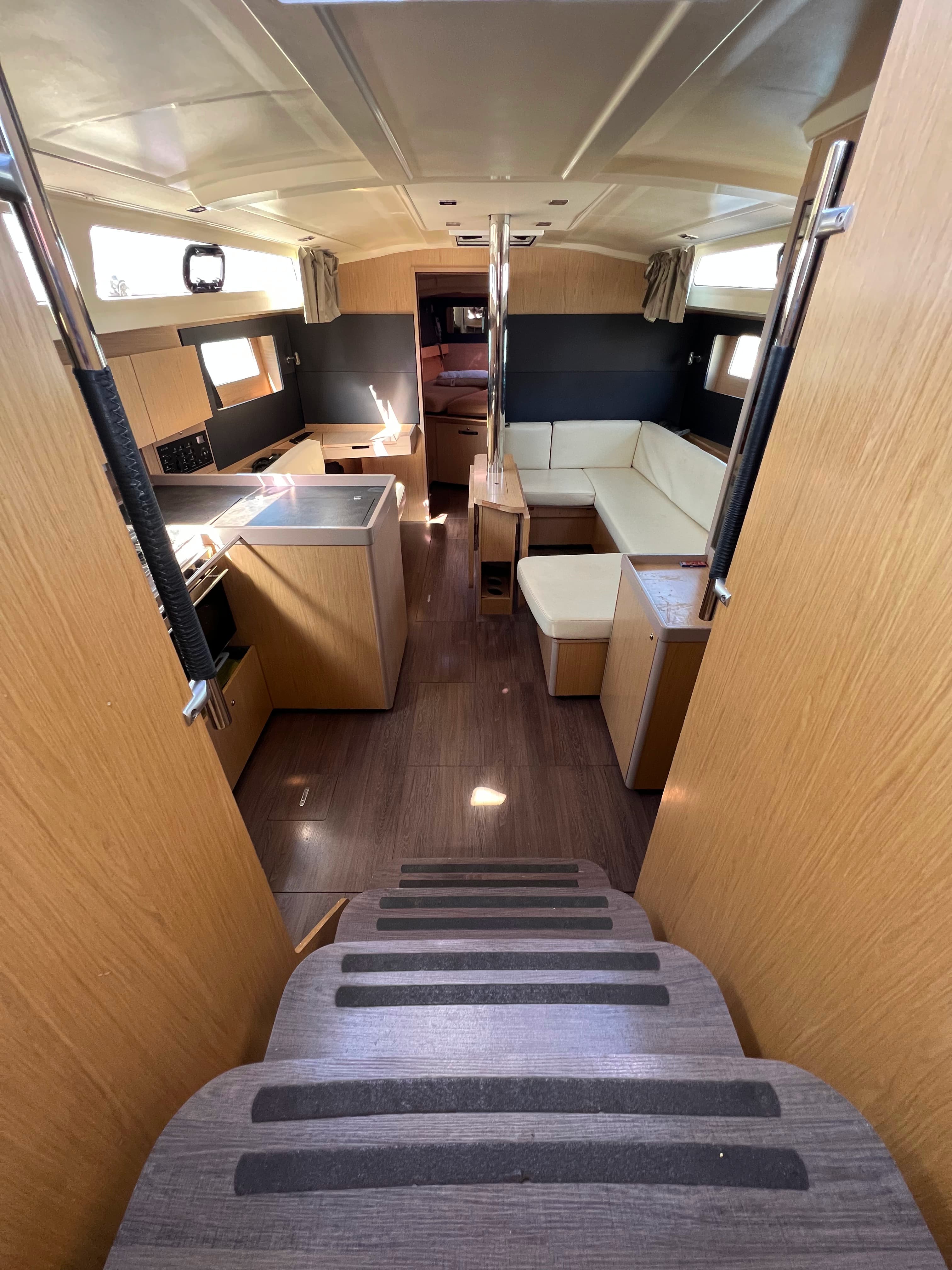 Oceanis 41.1 - photo 10