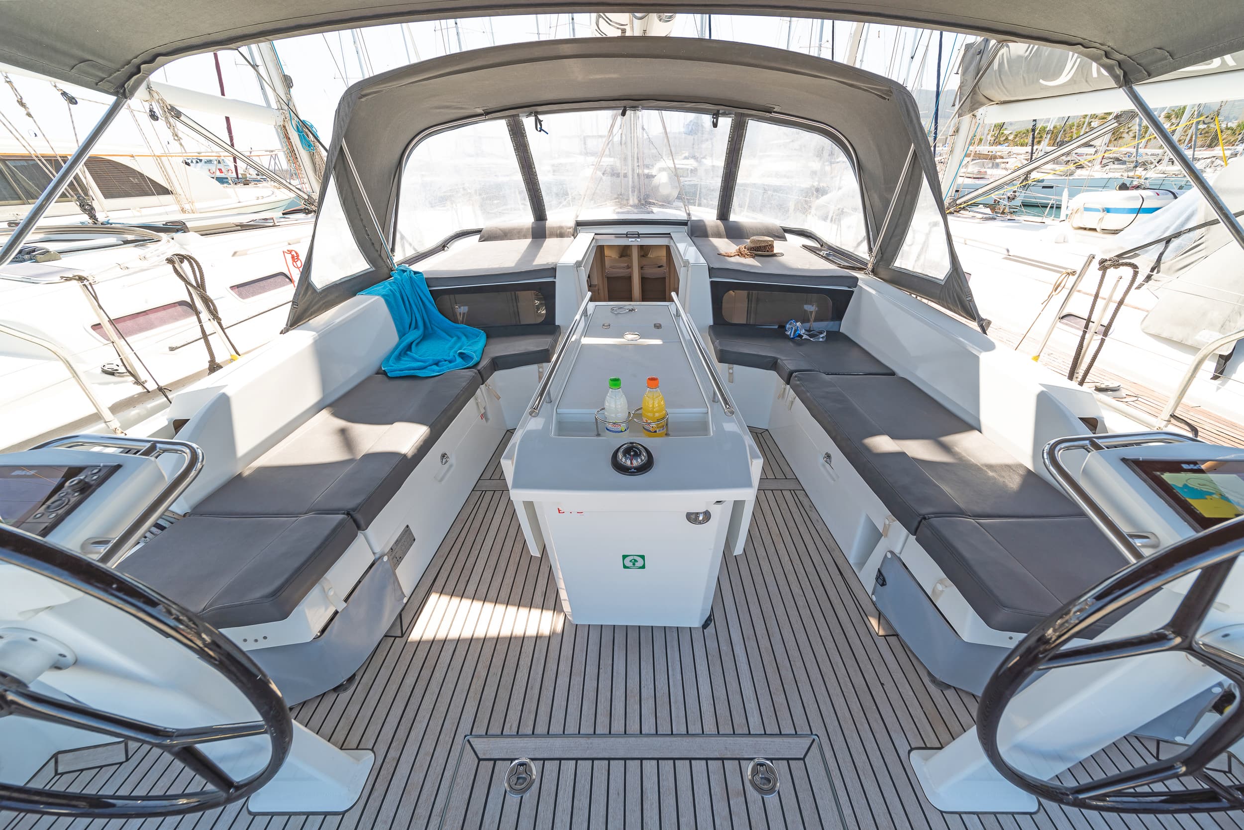 Oceanis 46.1 - photo 5