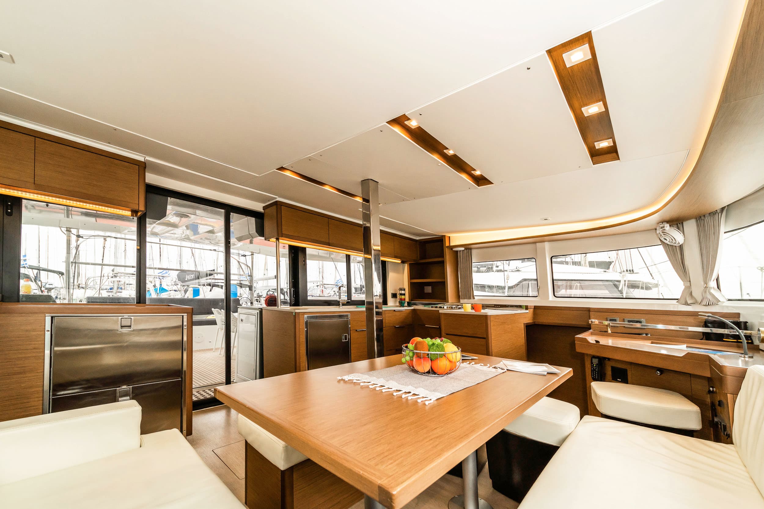 Lagoon 46  - photo 22