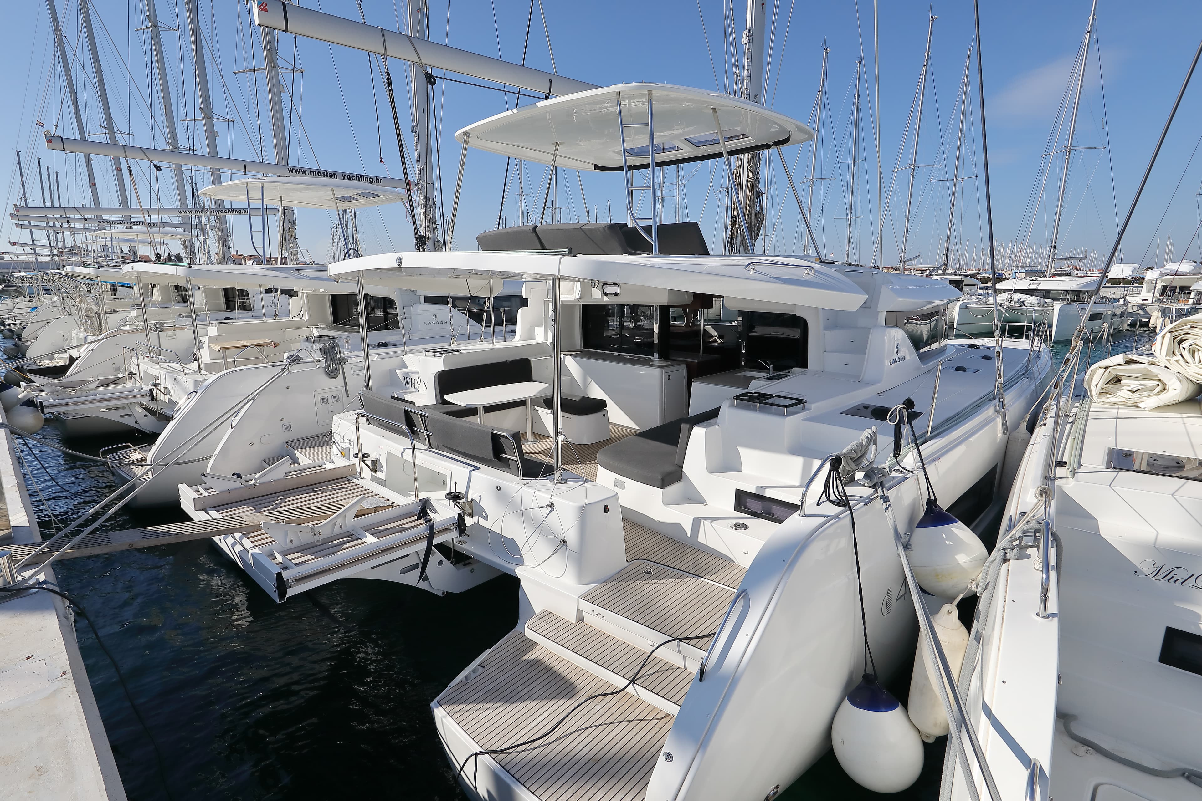 Lagoon 46  - photo 72