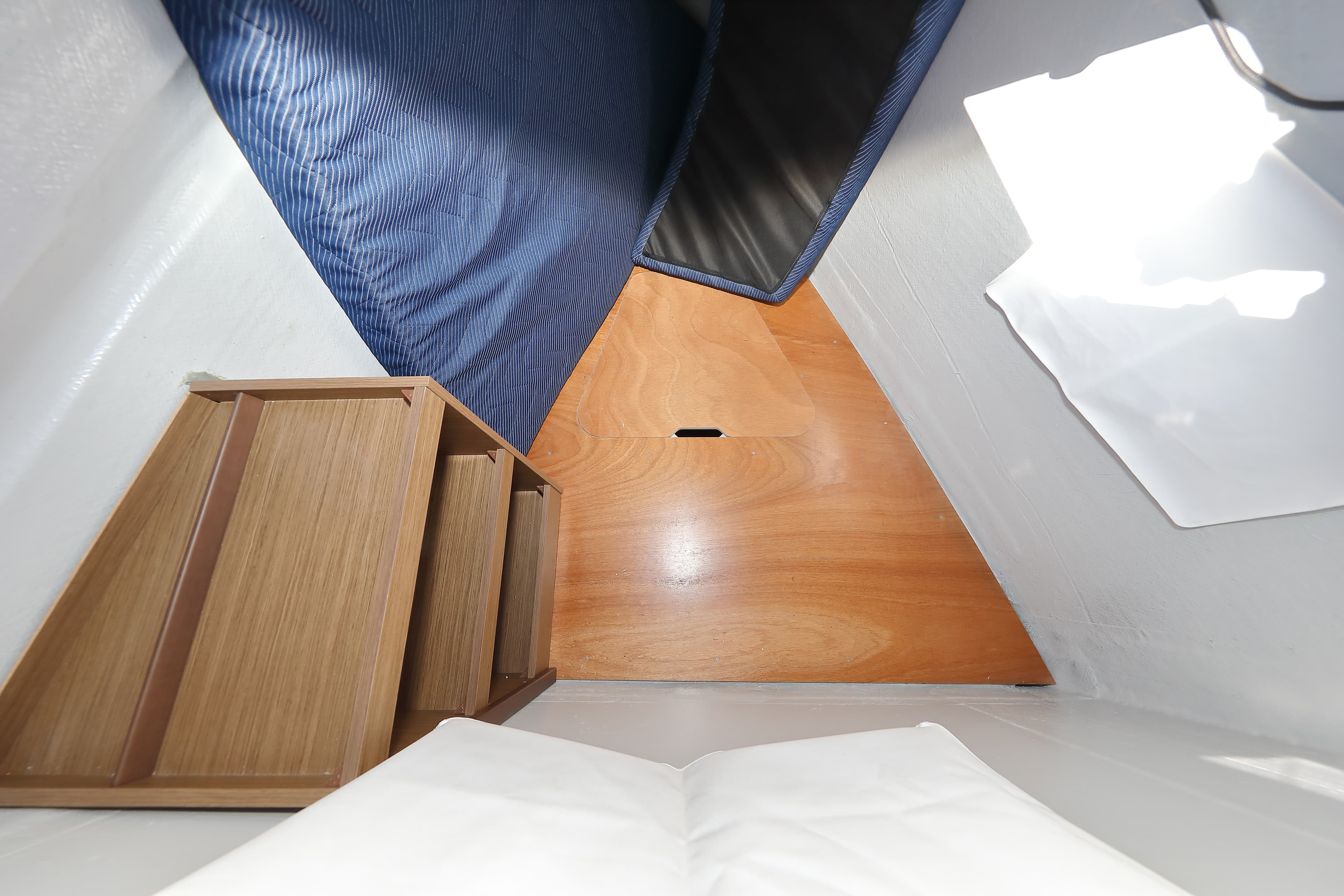 Lagoon 46  - photo 42