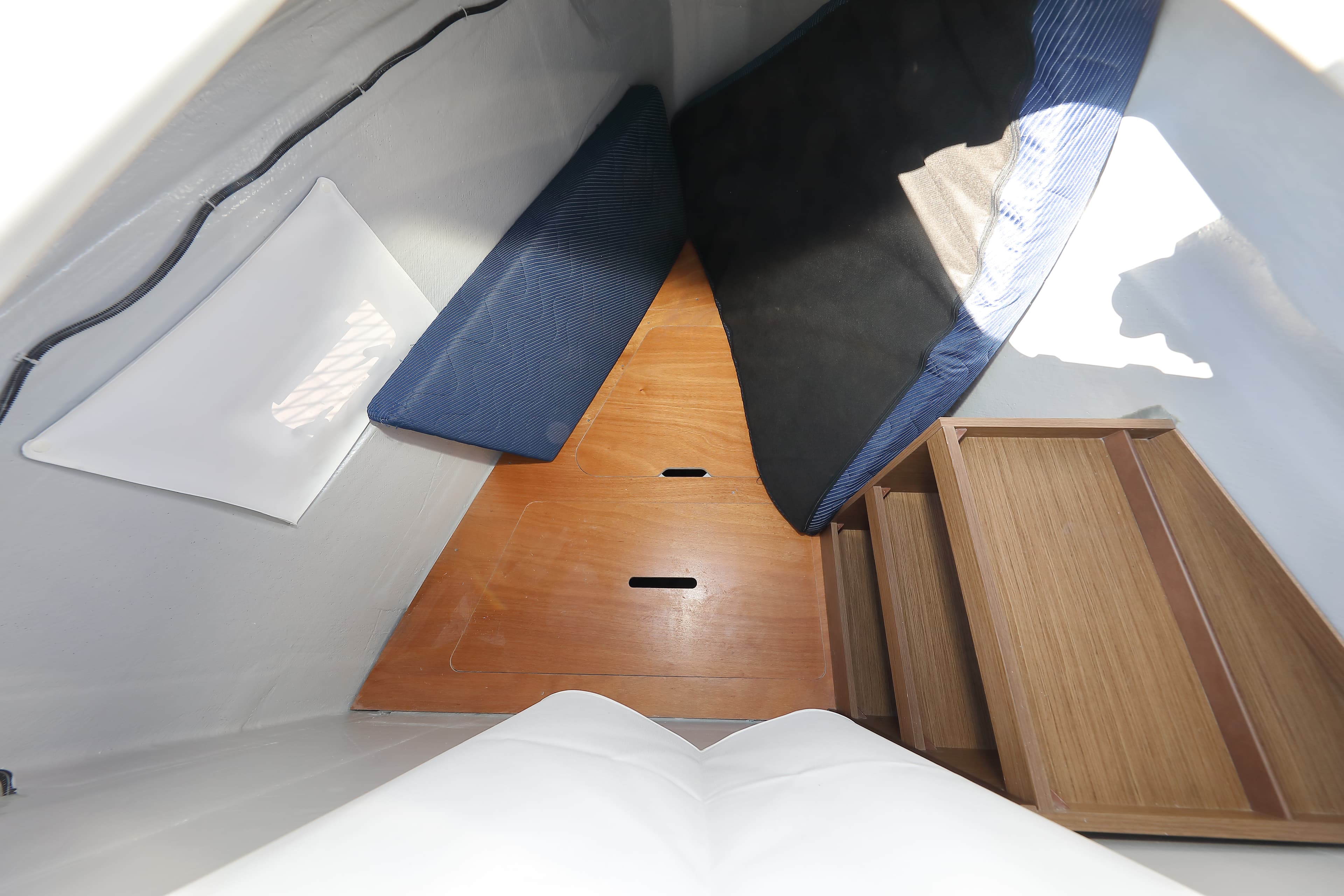 Lagoon 46  - photo 39