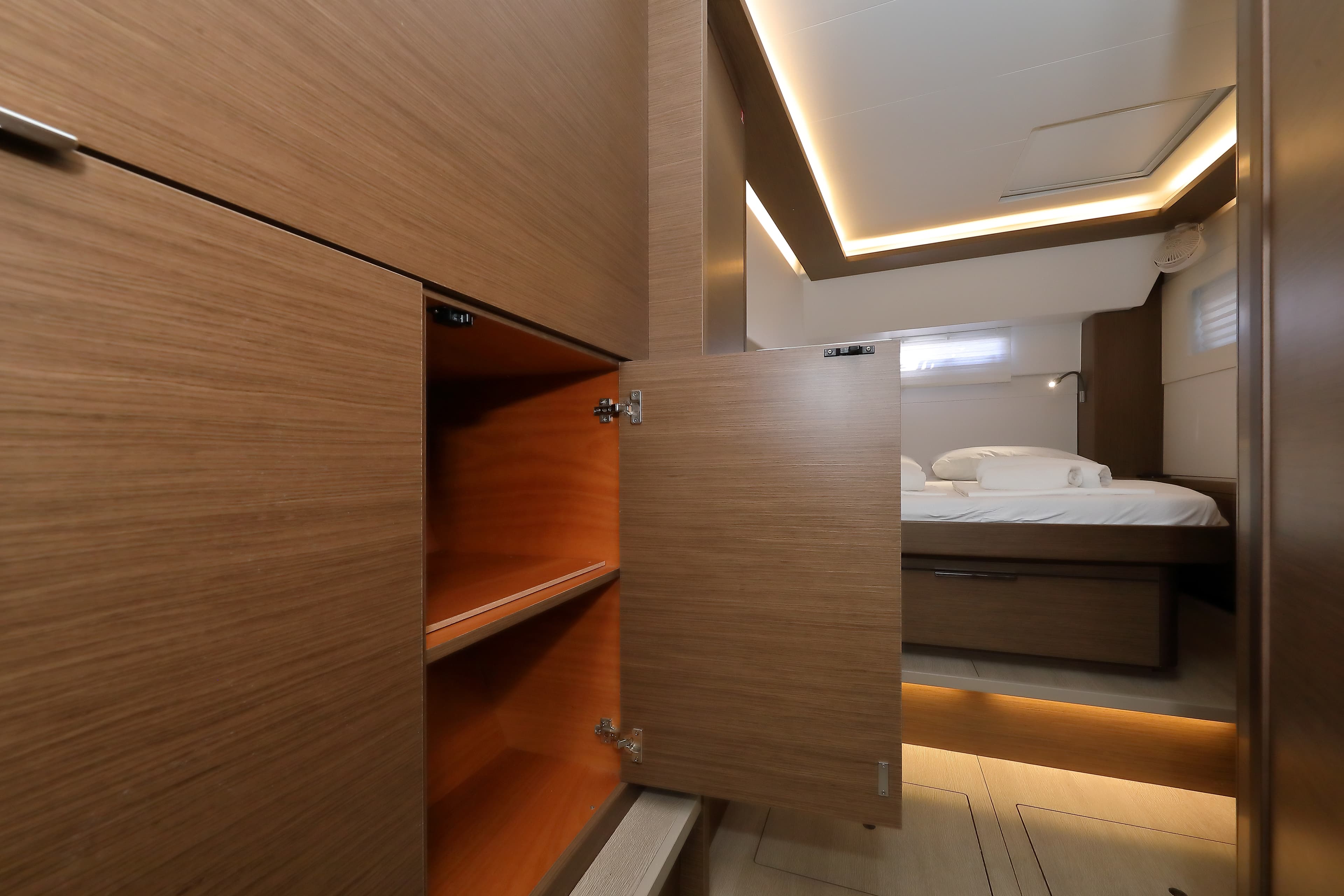 Lagoon 46  - photo 41