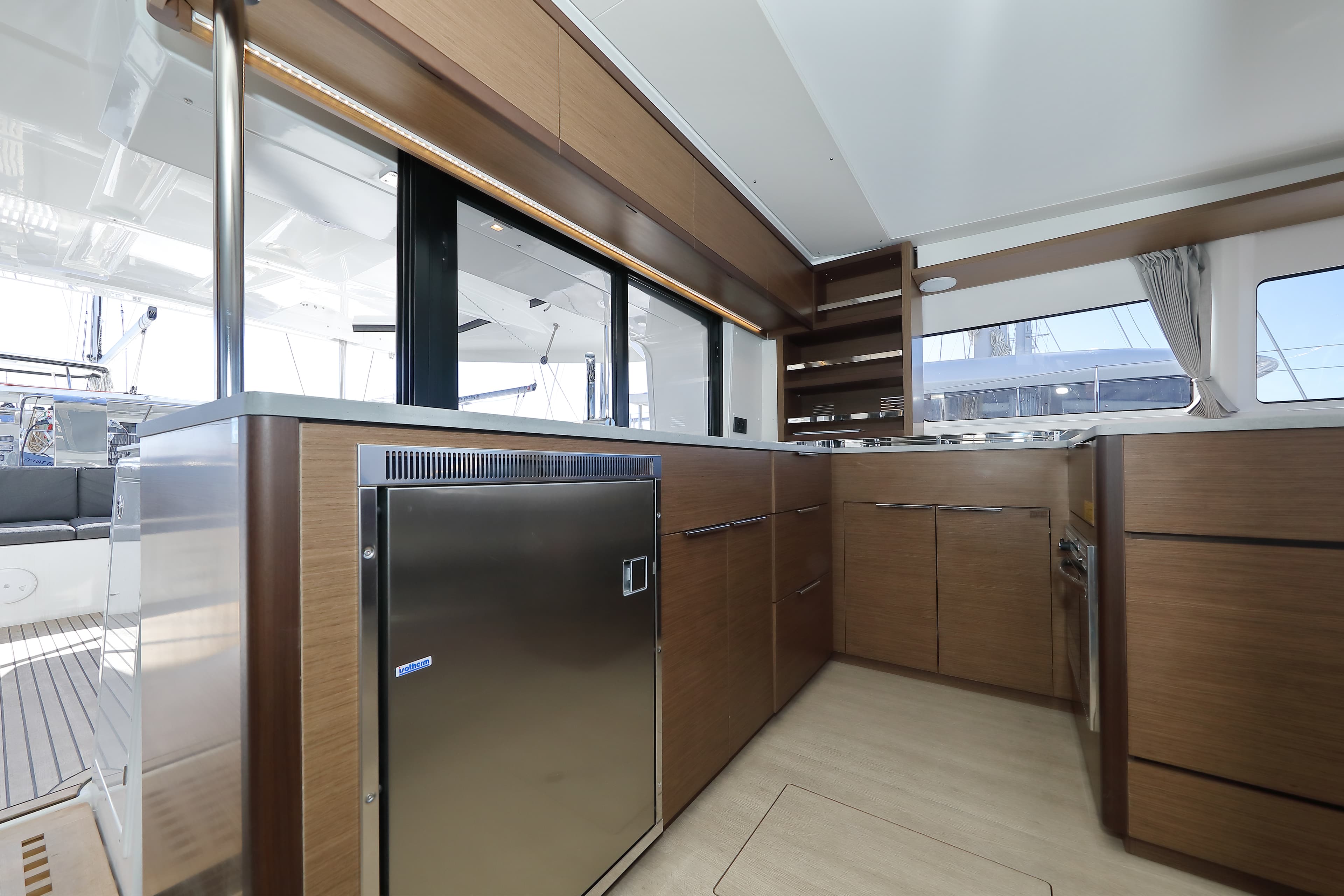 Lagoon 46  - photo 73