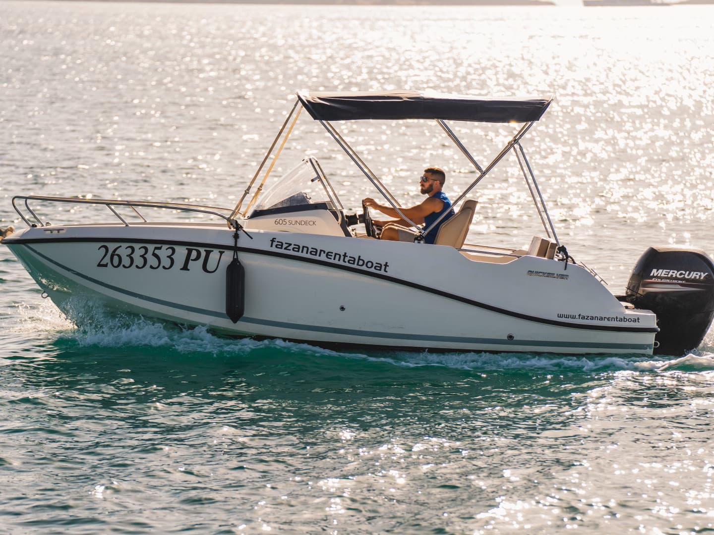 Quicksilver 605 Sundeck - photo