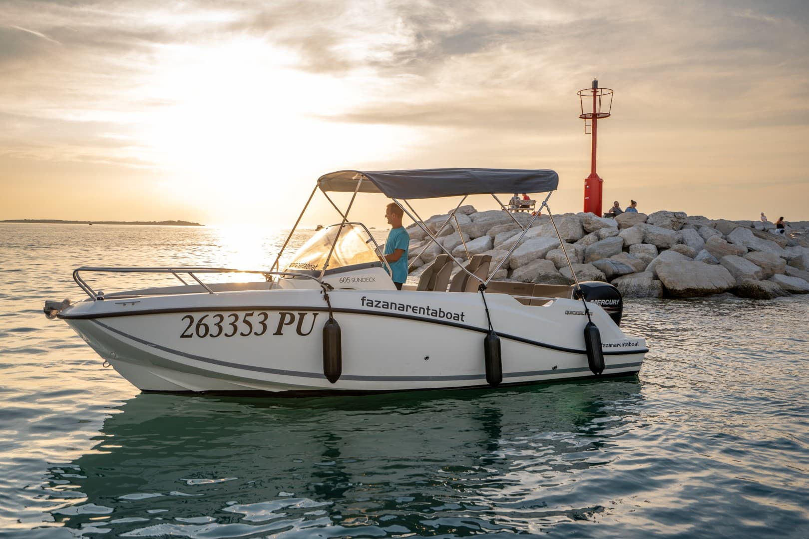 Quicksilver 605 Sundeck - photo 19