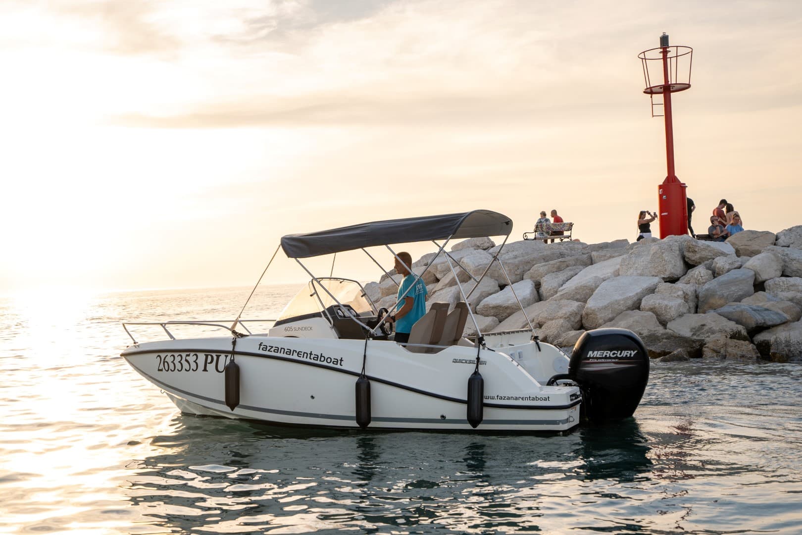 Quicksilver 605 Sundeck - photo 11