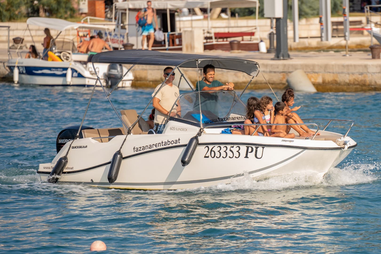 Quicksilver 605 Sundeck - photo 18