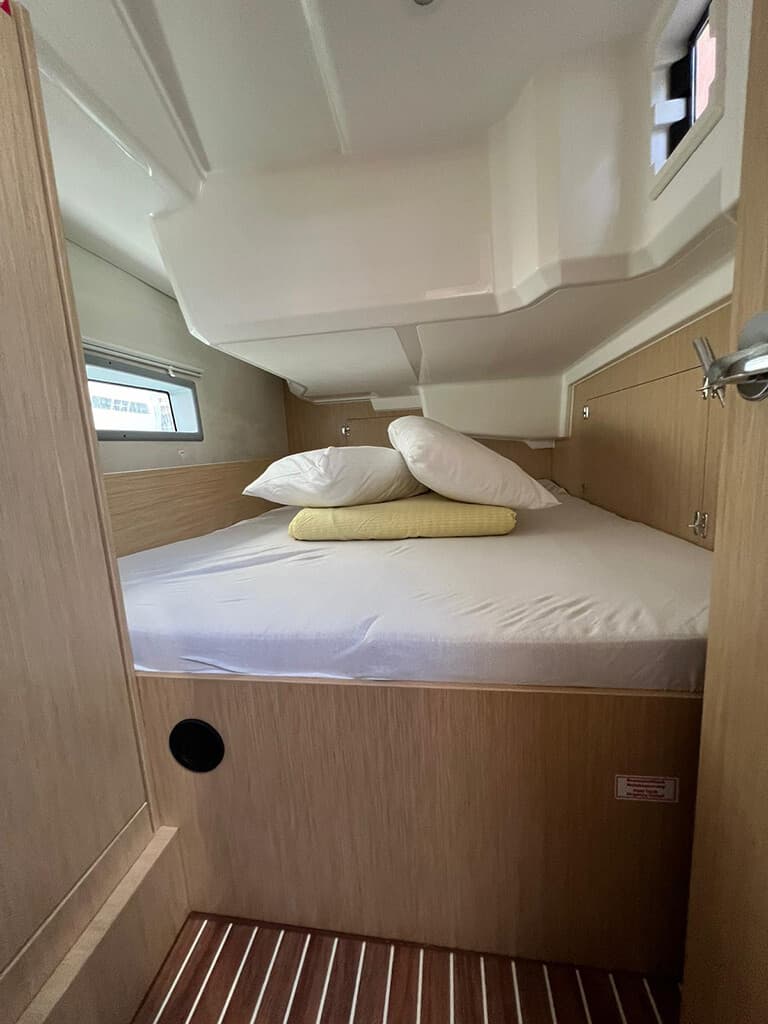 Bavaria C38 - photo 4