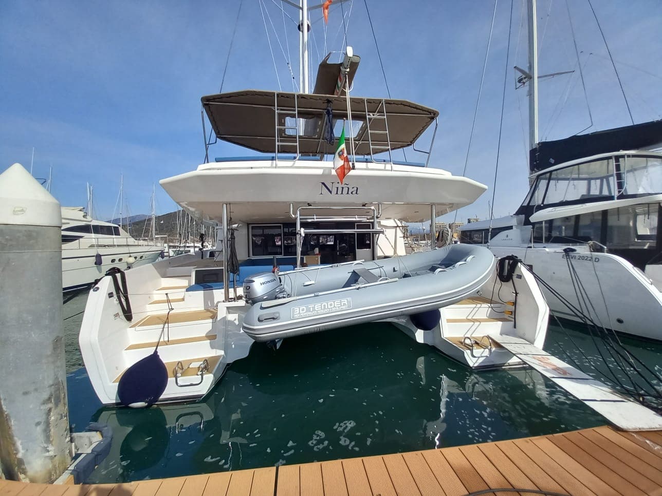Dufour Catamaran 48 - photo