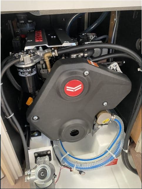 Oceanis 38.1 - photo 18