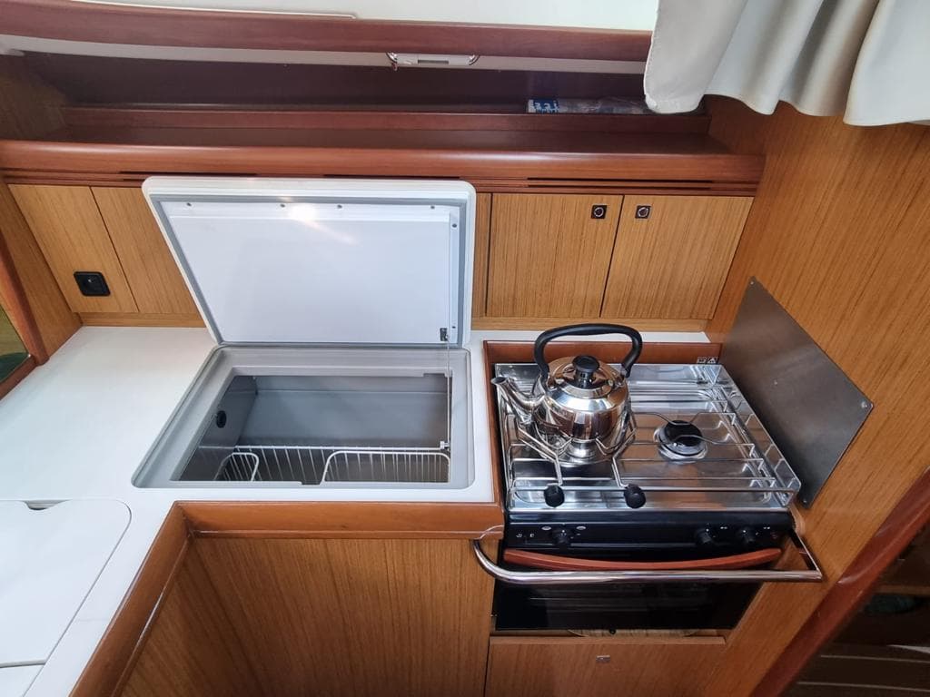 Sun Odyssey 42 i - photo 8