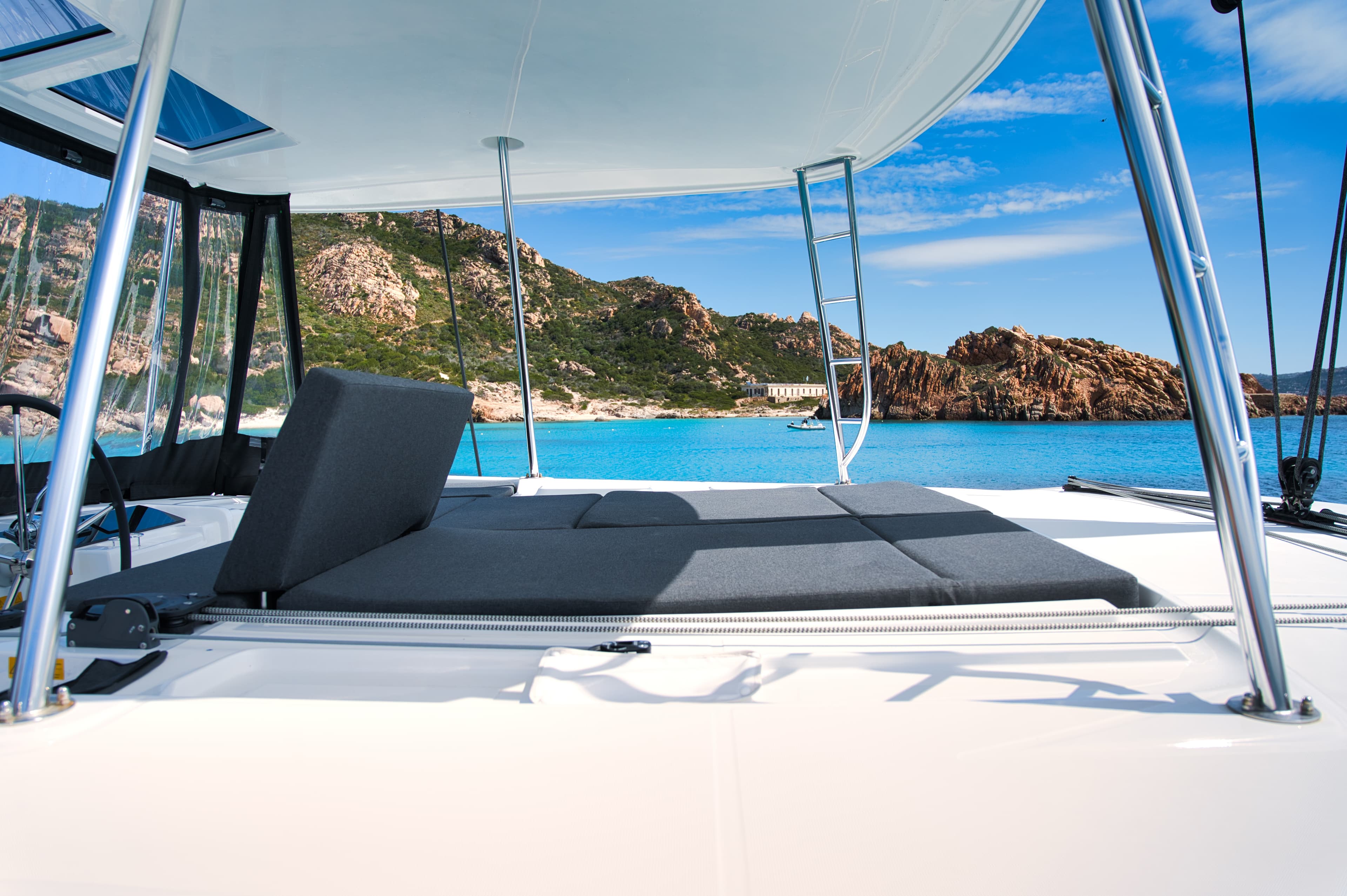 Lagoon 46  - photo 4