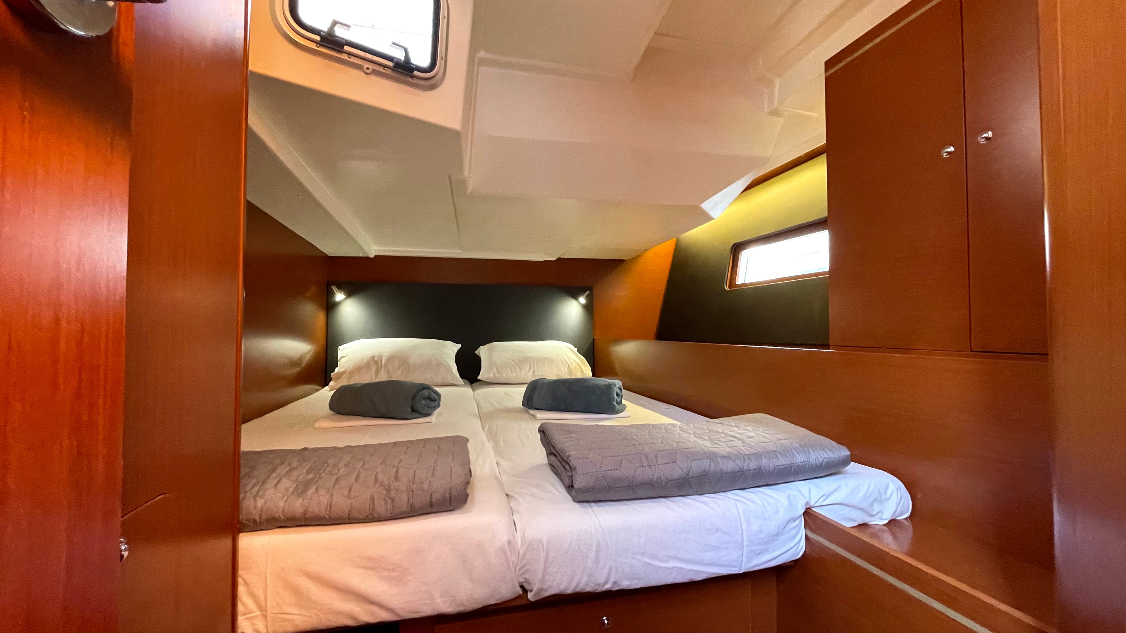 Oceanis 51.1 - photo 18