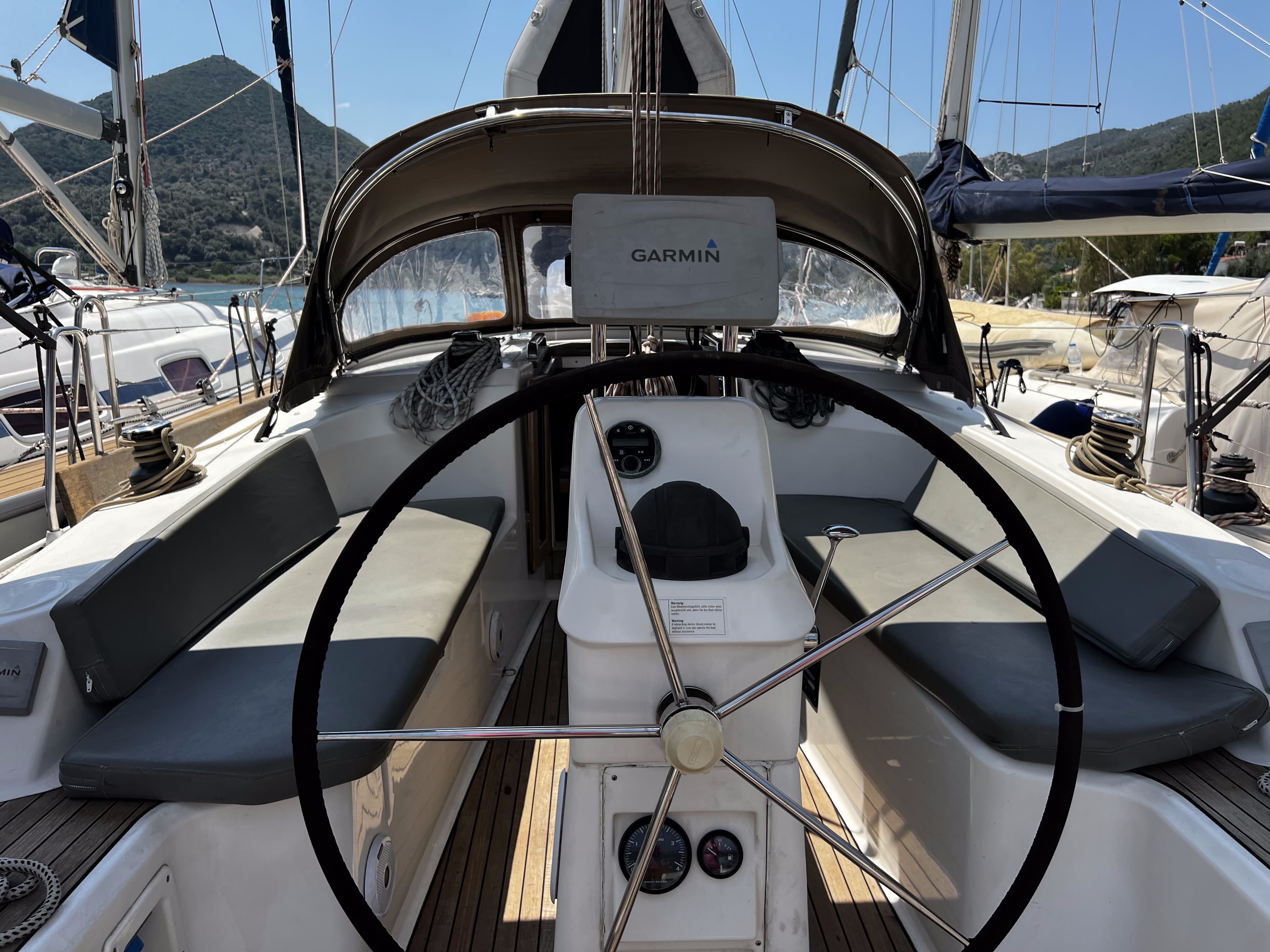 Bavaria 33 Cruiser - photo 9