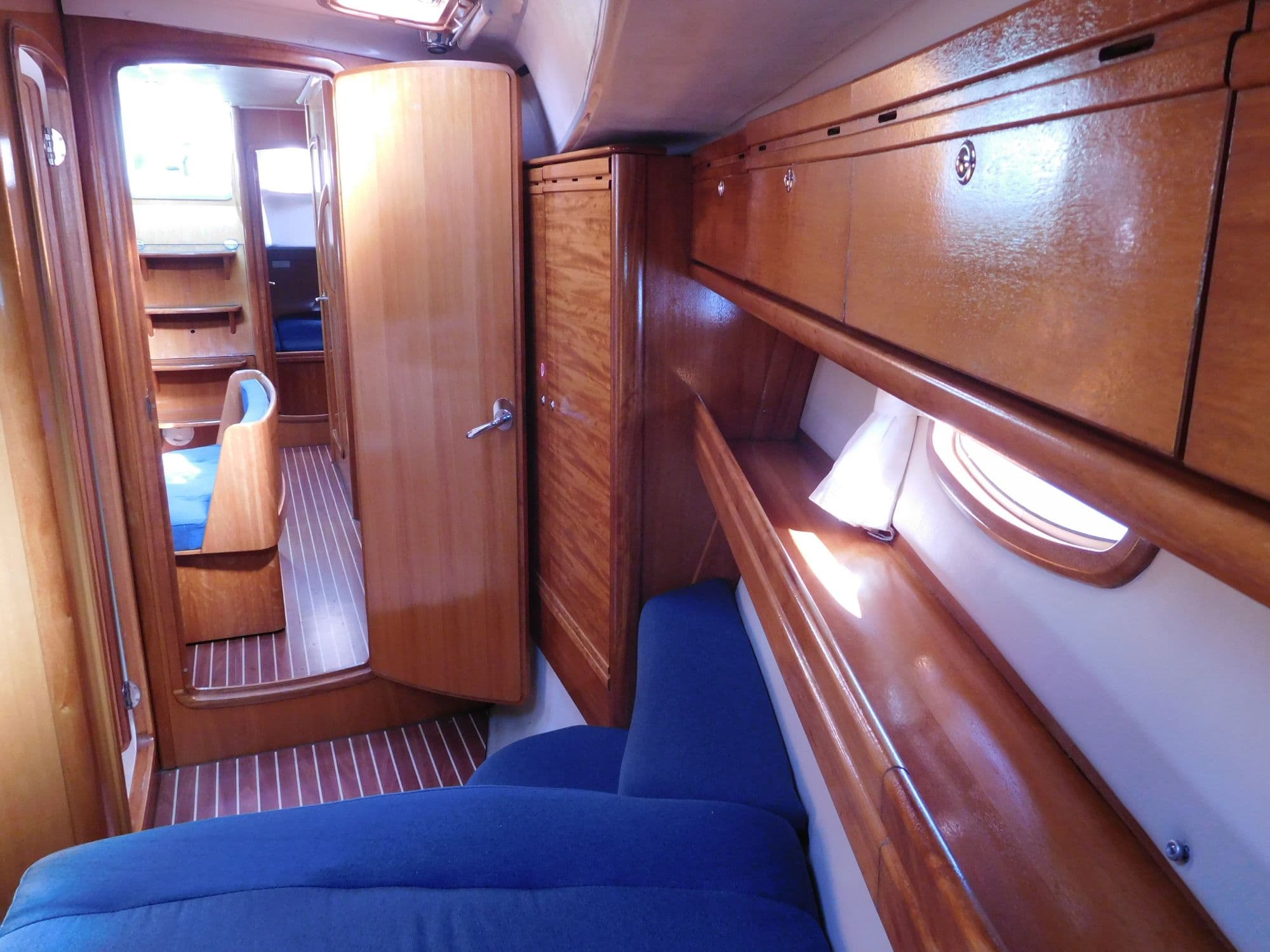 Bavaria C38 - photo 7