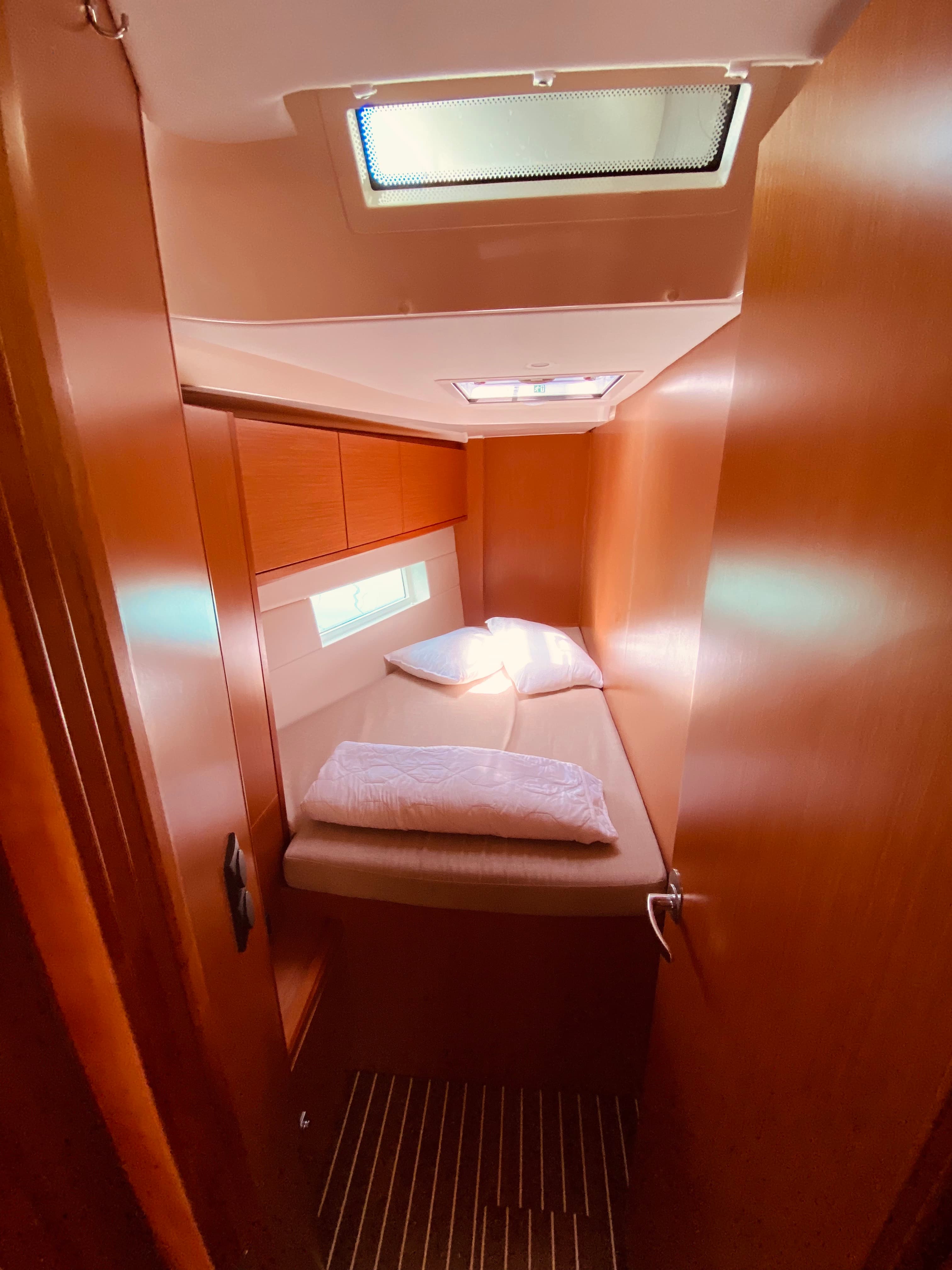 Bavaria C45 - photo 12