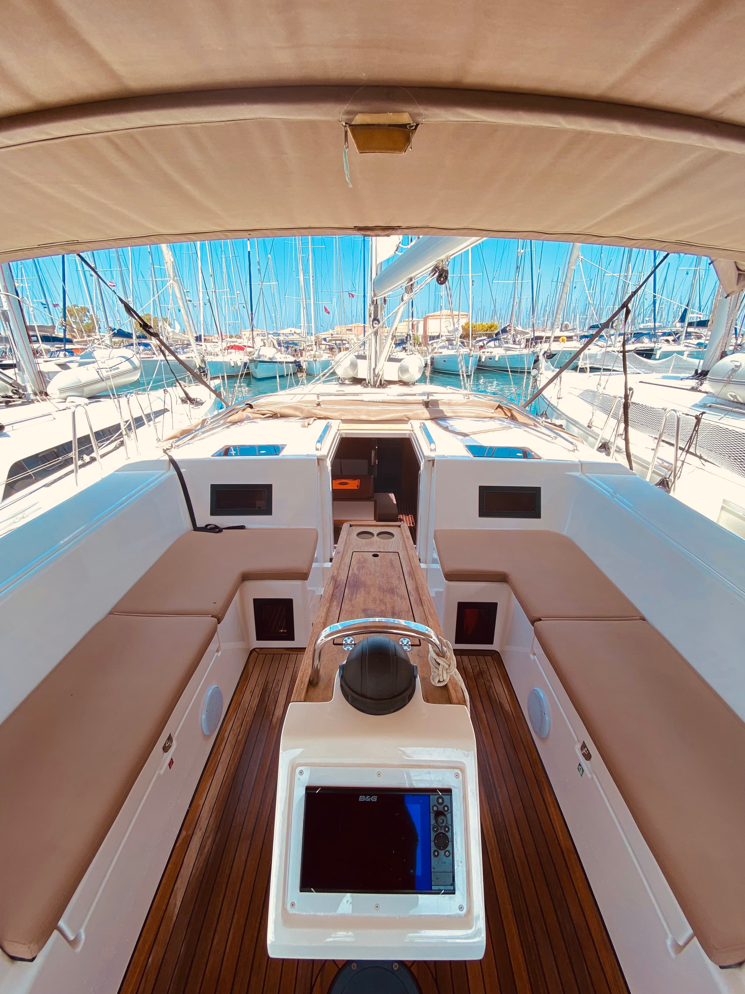 Bavaria C45 - photo 6