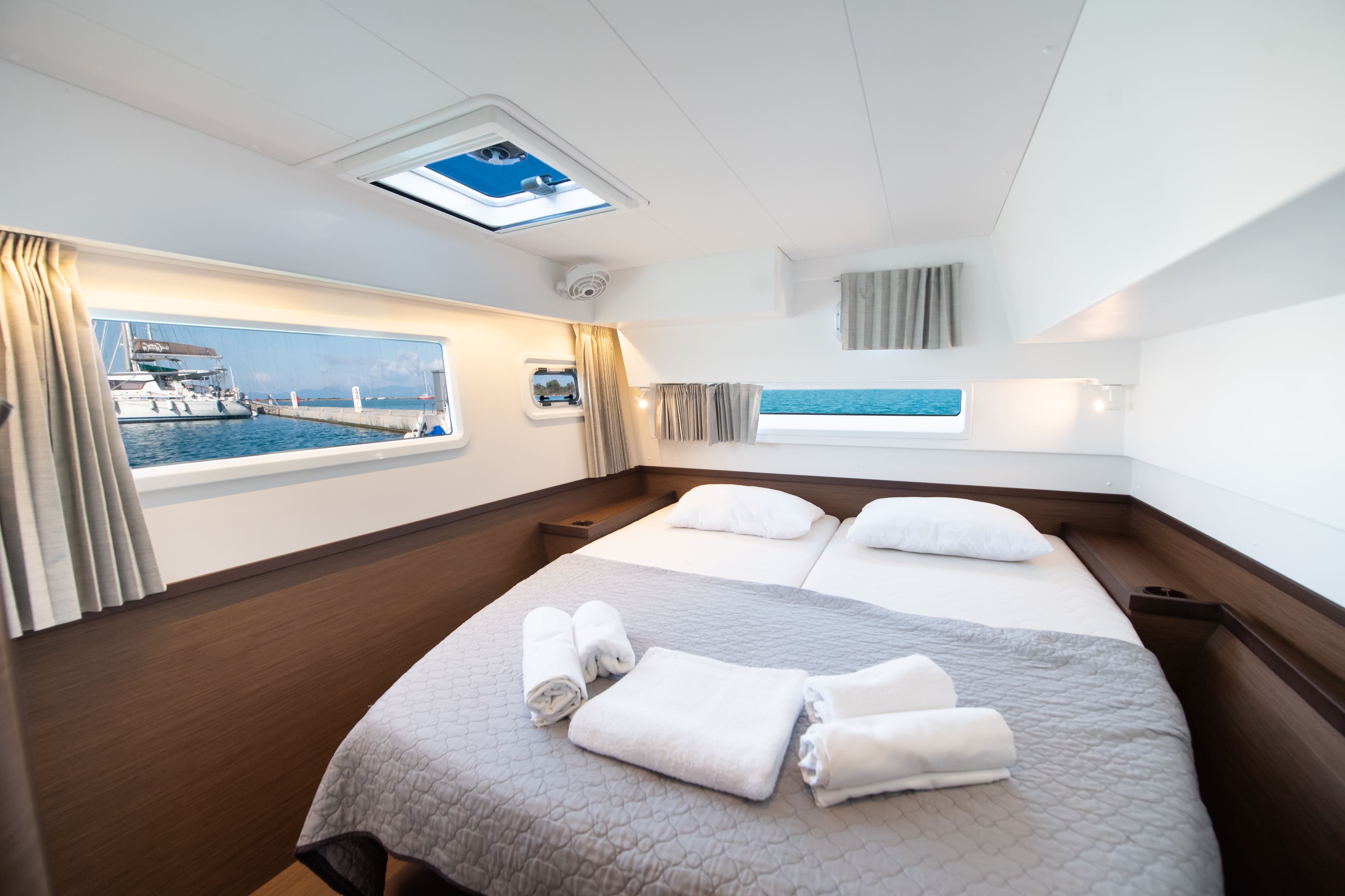 Lagoon 42 - photo 14