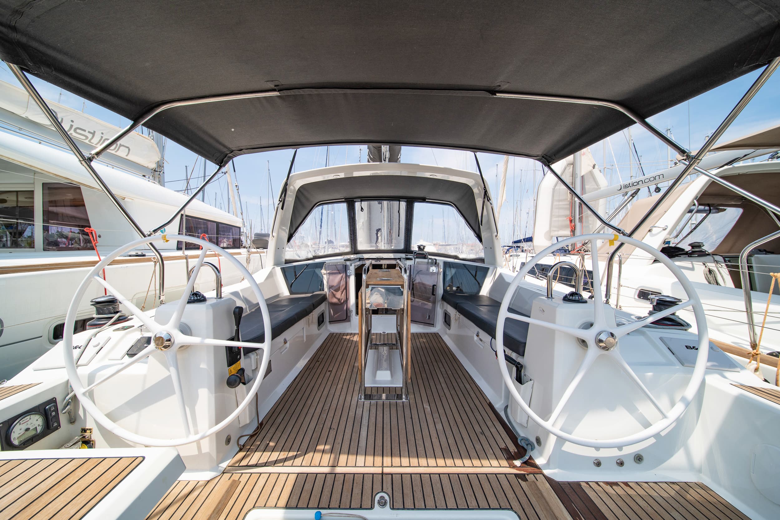 Oceanis 41.1 - photo 12