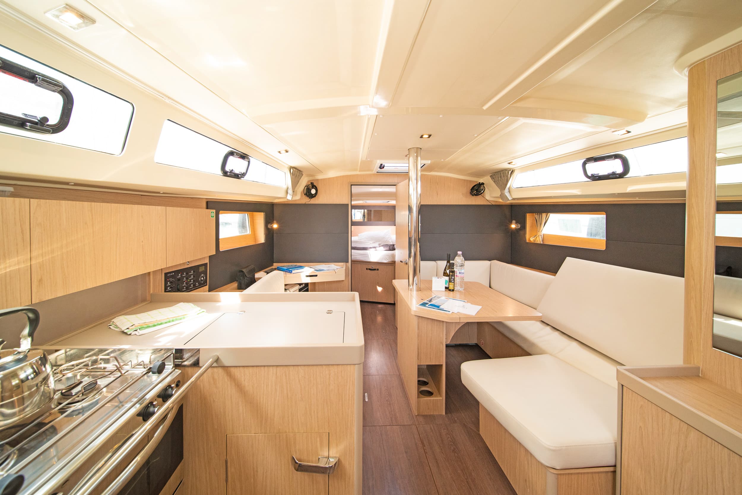 Oceanis 41.1 - photo 5