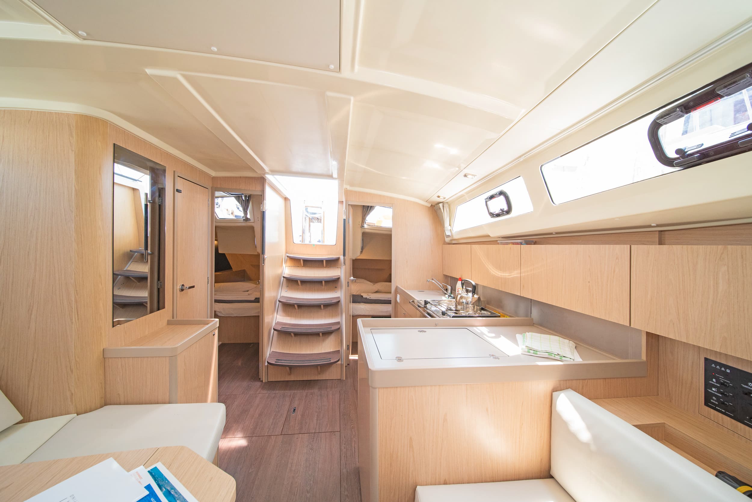 Oceanis 41.1 - photo 7