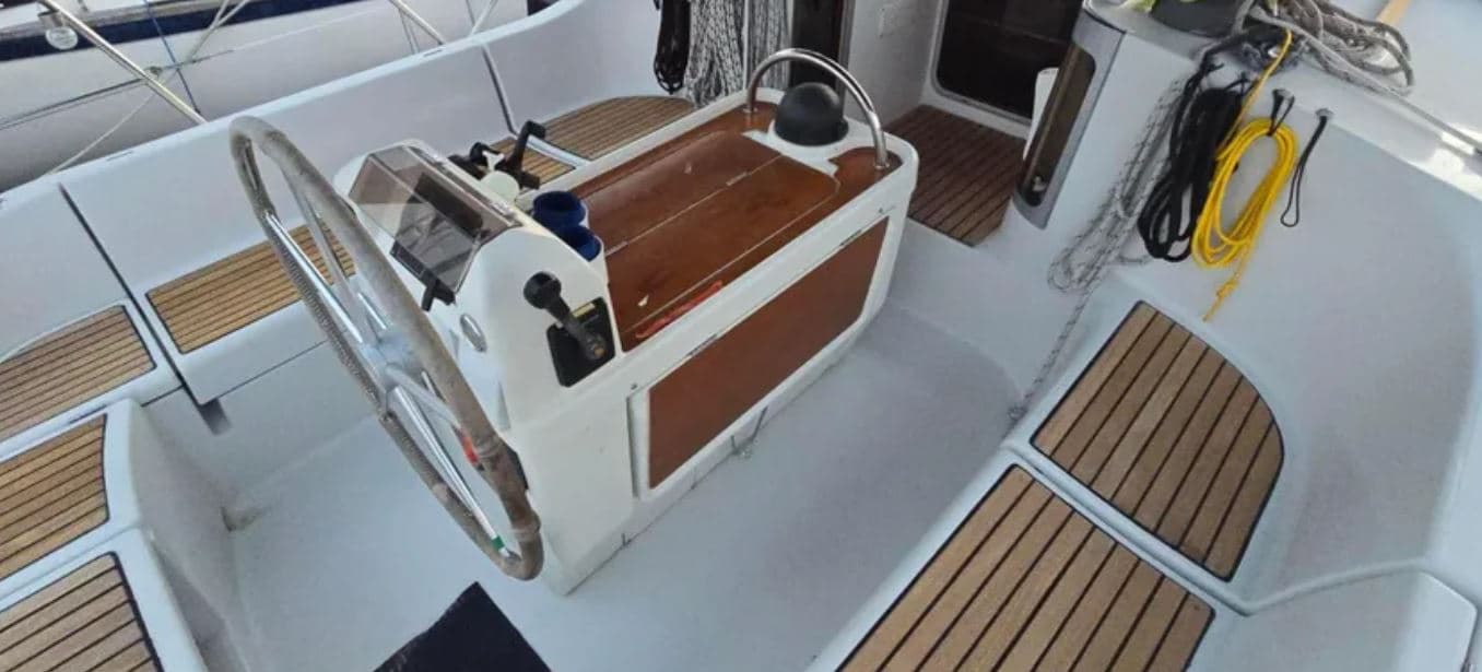 Oceanis 370 - photo 7