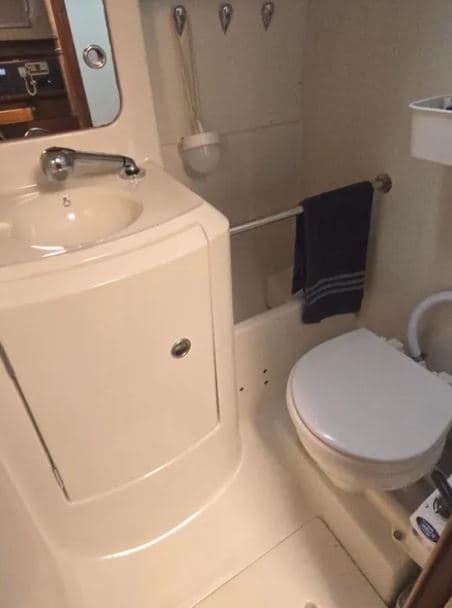 Oceanis 370 - photo 6