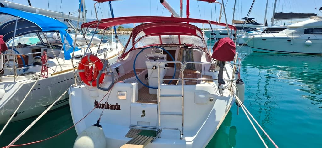 Oceanis 393 - photo 17