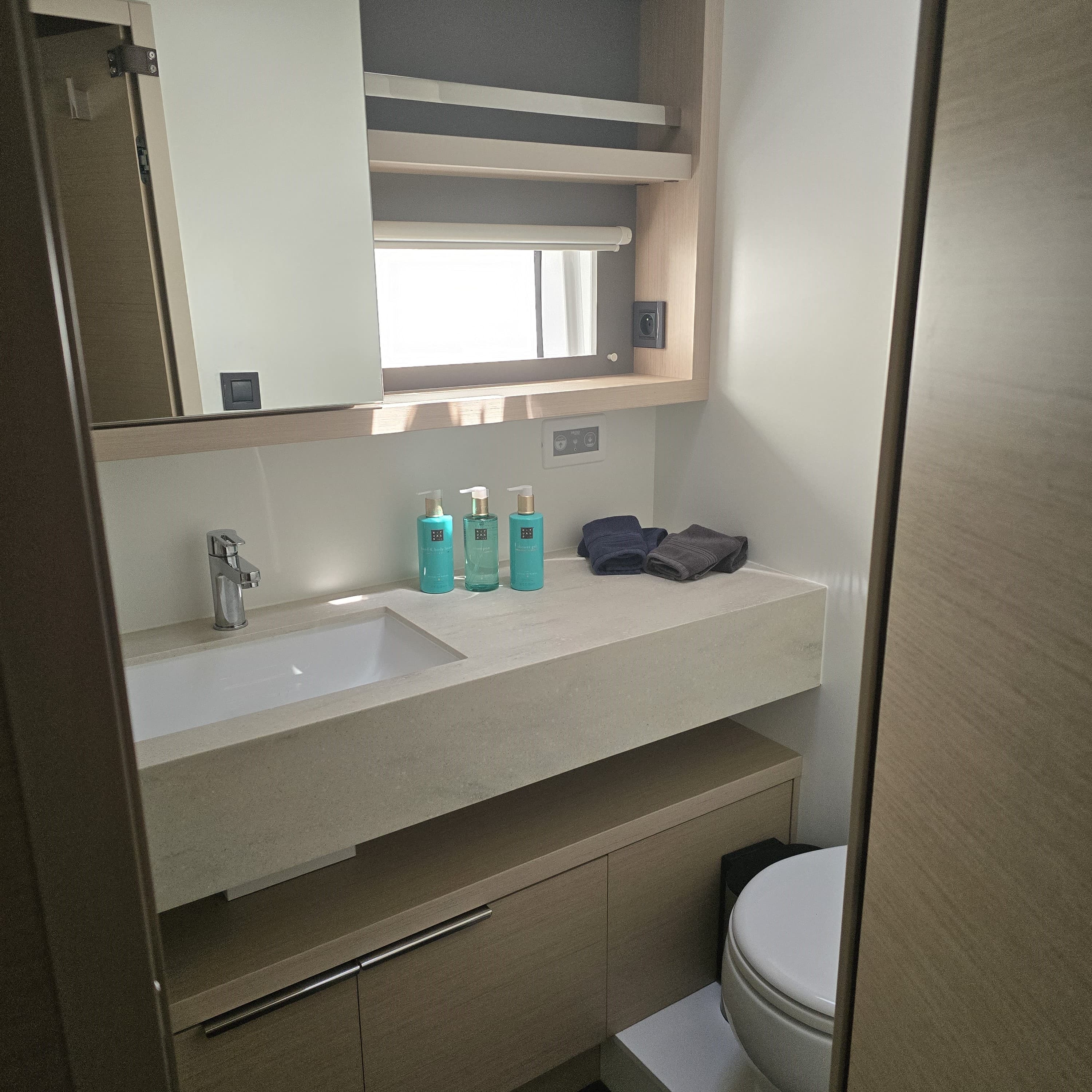 Lagoon 55 - photo 56