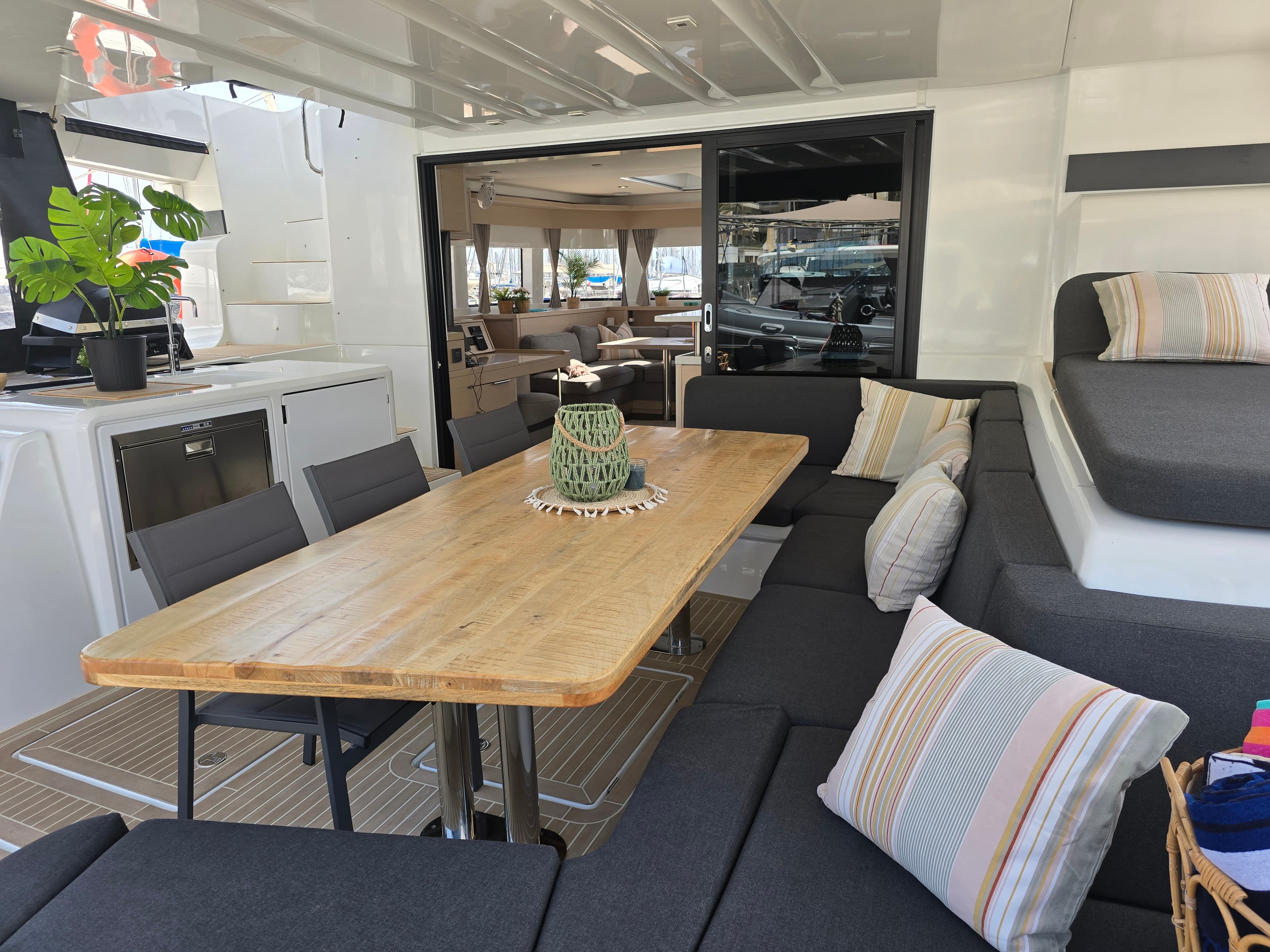 Lagoon 55 - photo 35