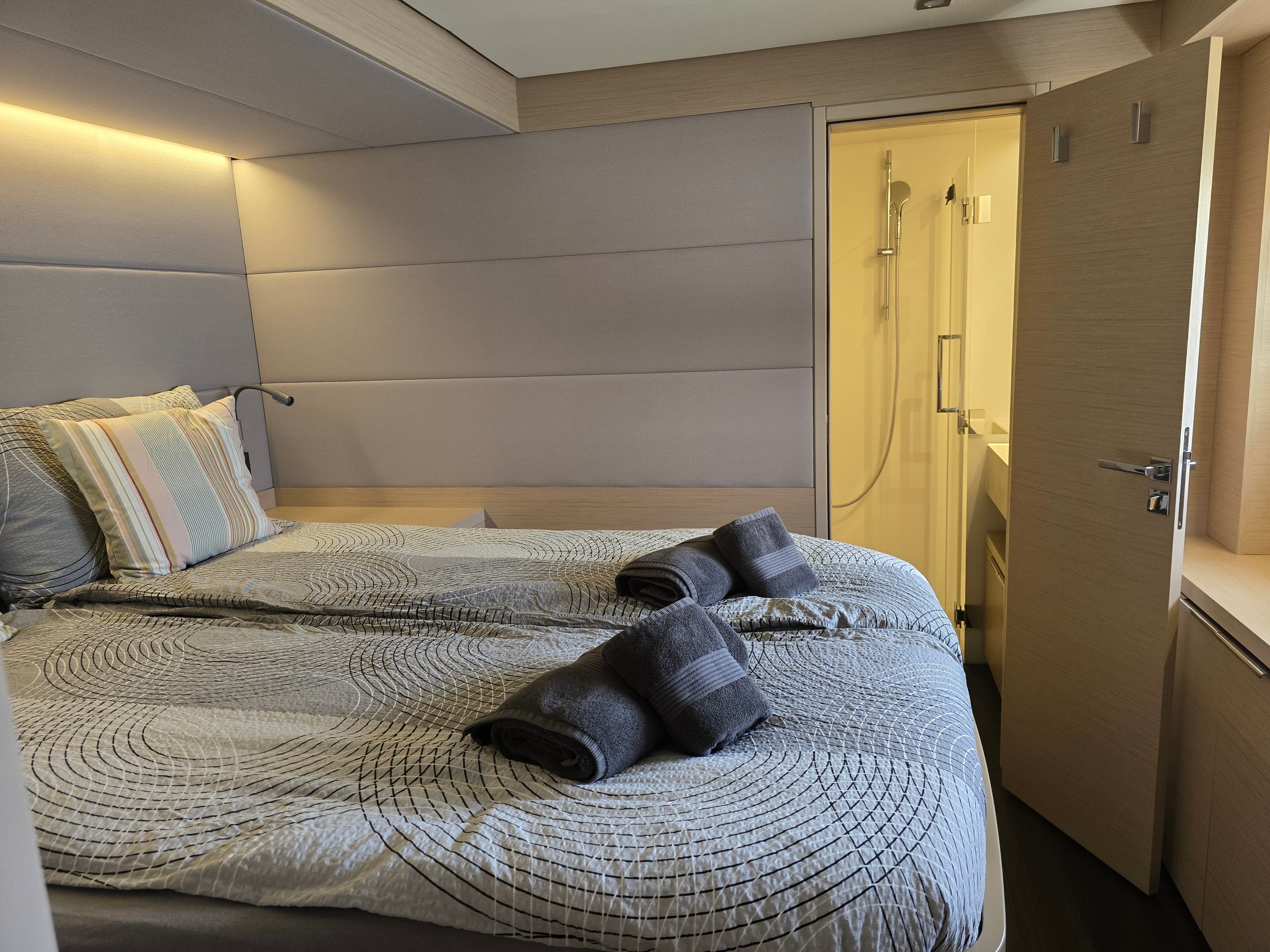 Lagoon 55 - photo 57