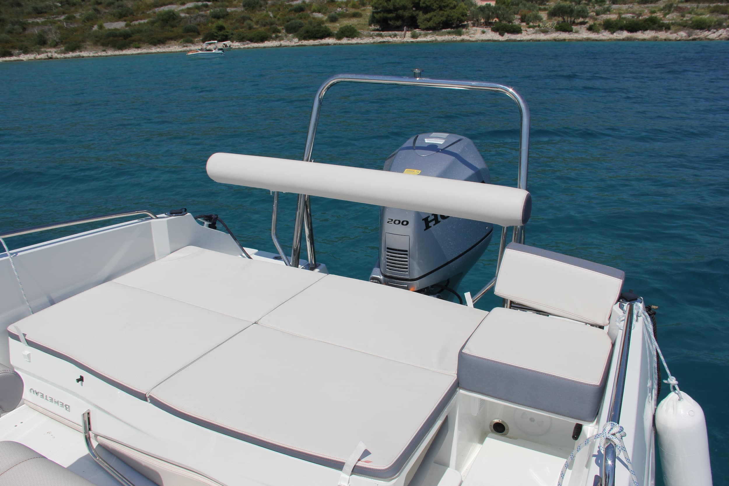 Beneteau Flyer 6 - photo 12