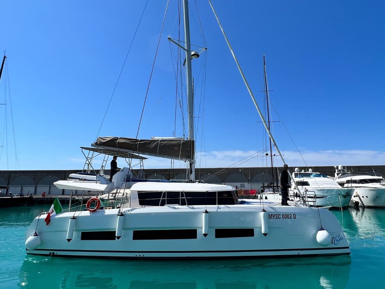 Dufour Catamaran 48 - photo