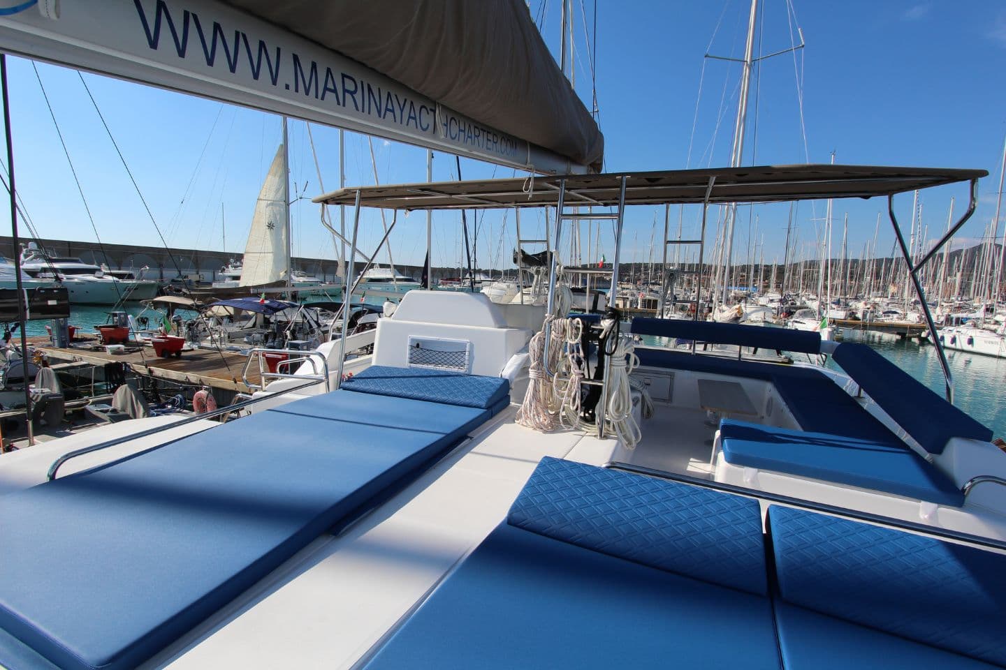 Dufour Catamaran 48 - photo 24
