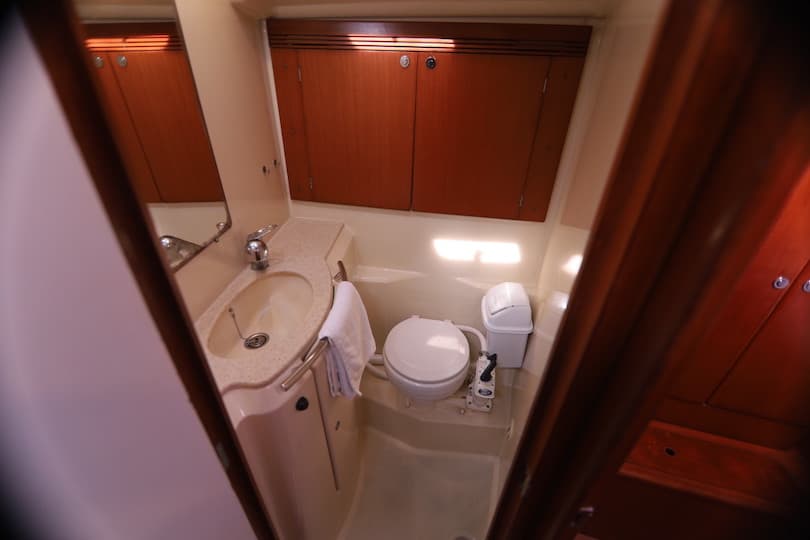 Dufour 44 Performance - photo 5