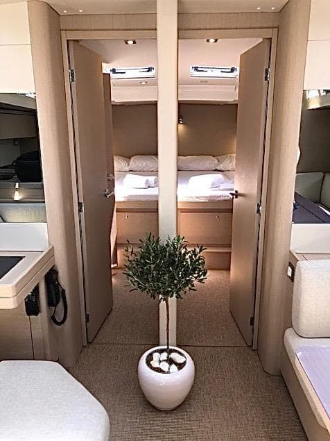 Oceanis 51.1 - photo 15