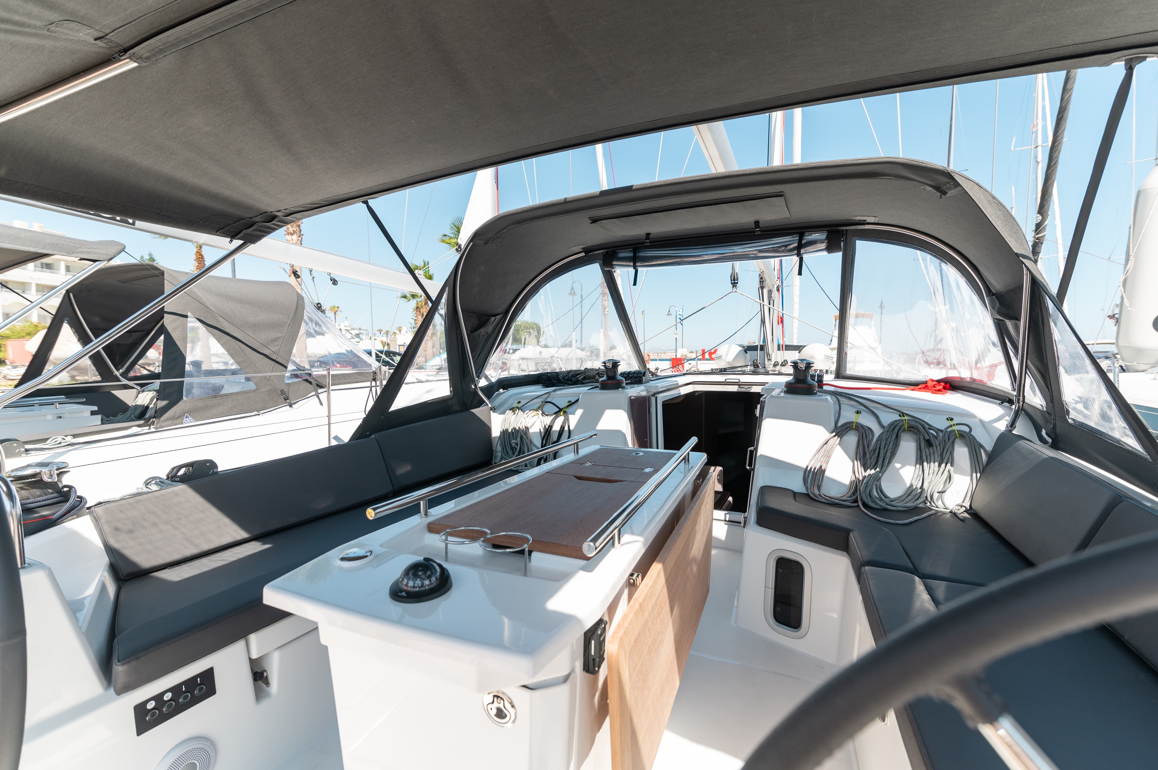 Oceanis 40.1 - photo 7