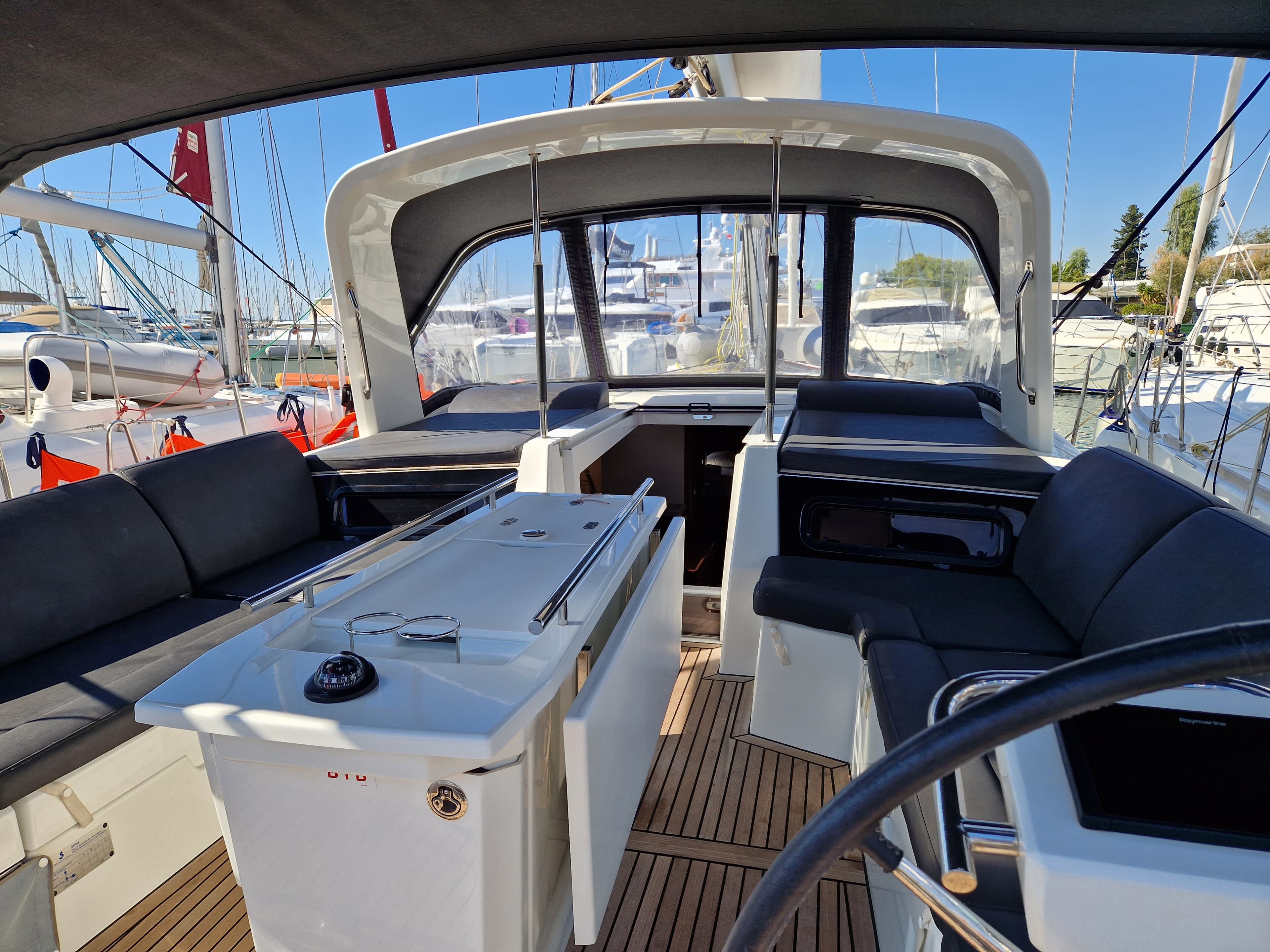 Oceanis 46.1 - photo 5